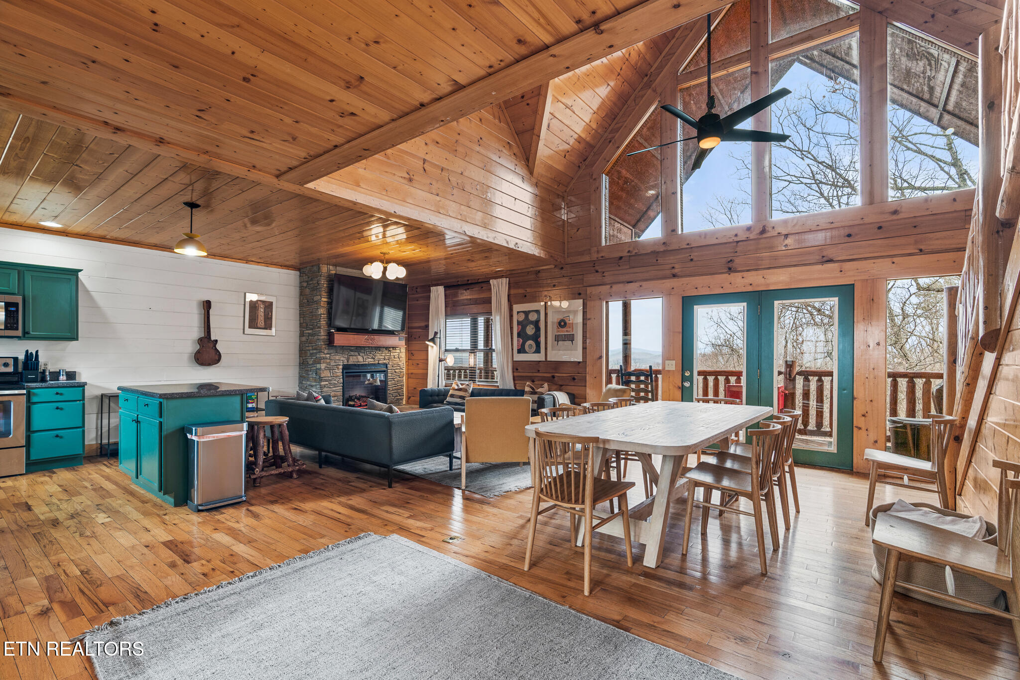 1551 Bears Den Way Sevierville TN 37876
