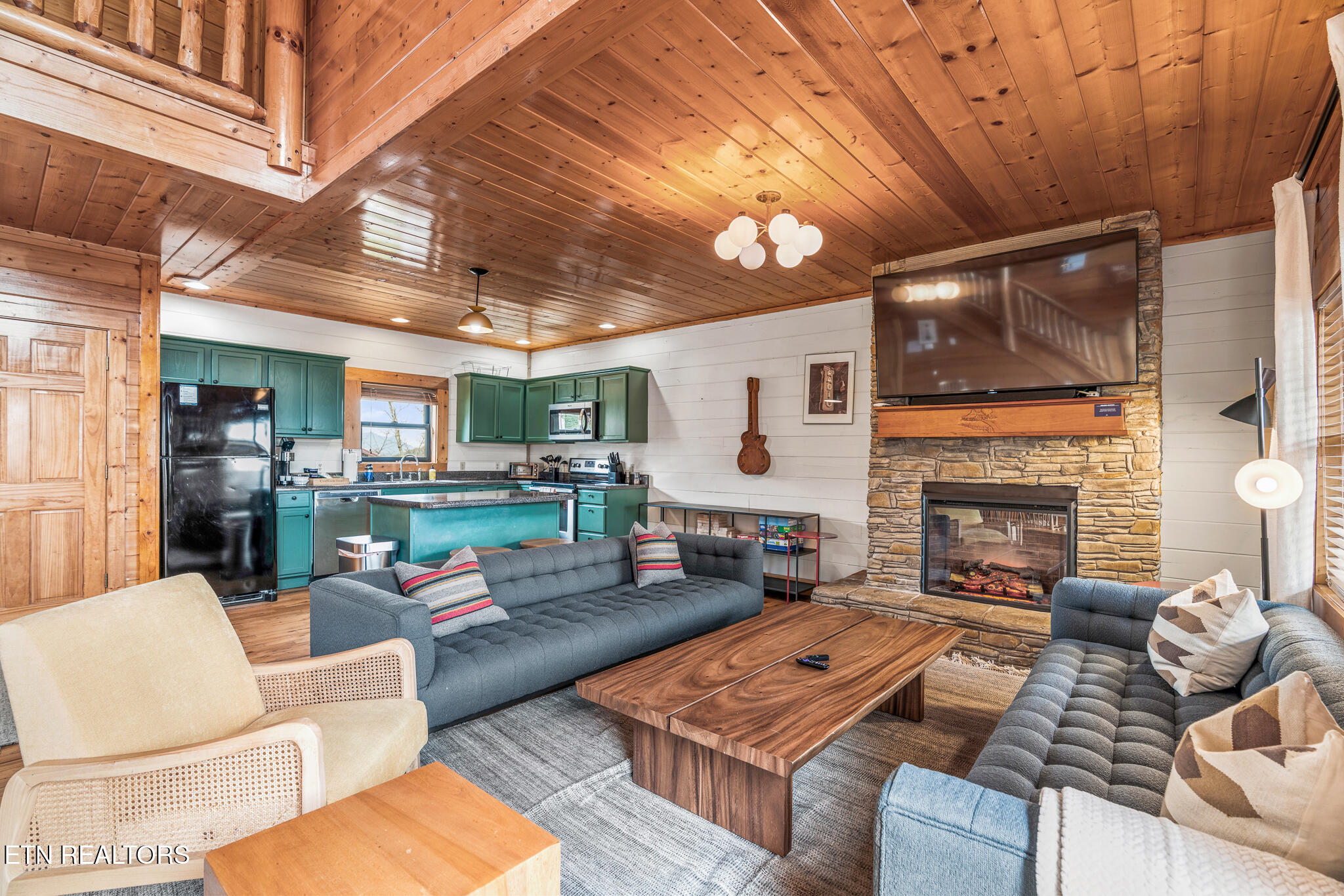 1551 Bears Den Way Sevierville TN 37876