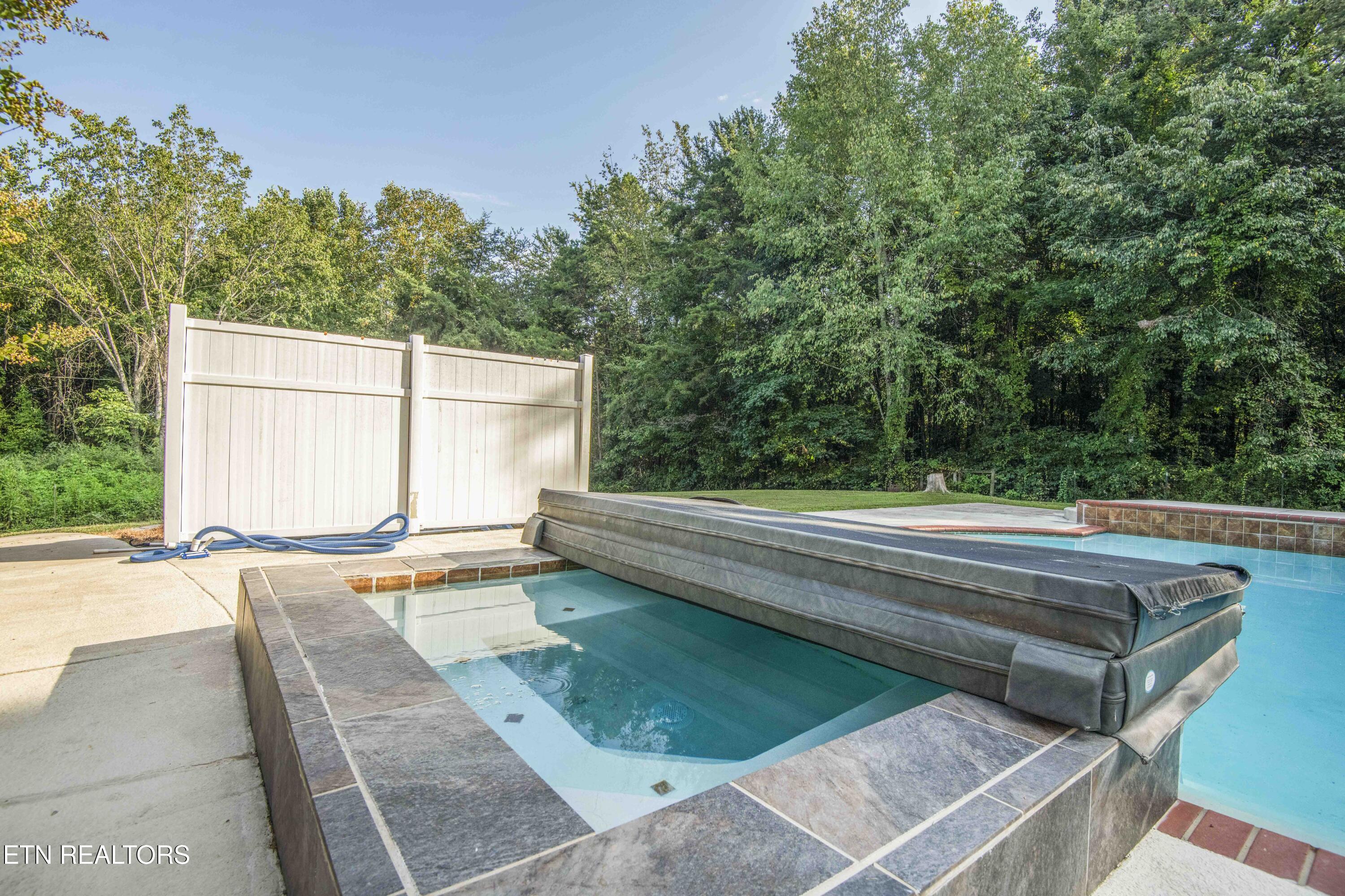160 Grandview Lane Clinton TN 37716