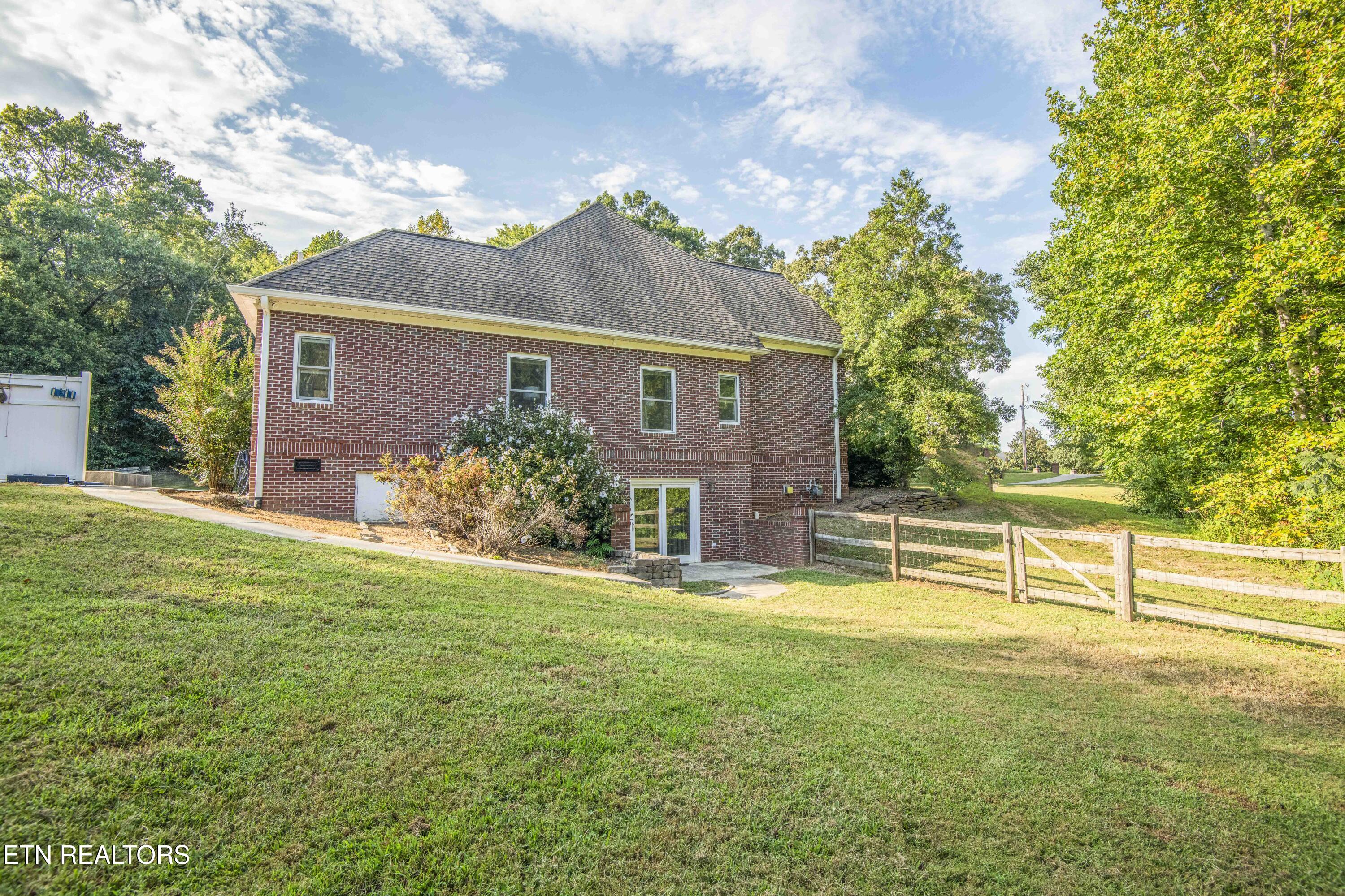 160 Grandview Lane Clinton TN 37716