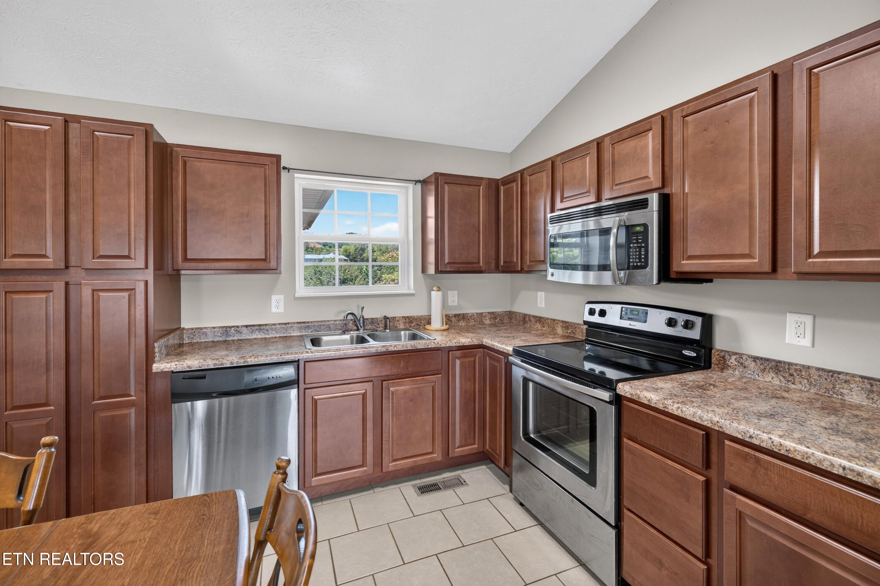 620 Hills Gate Circle Seymour TN 37865