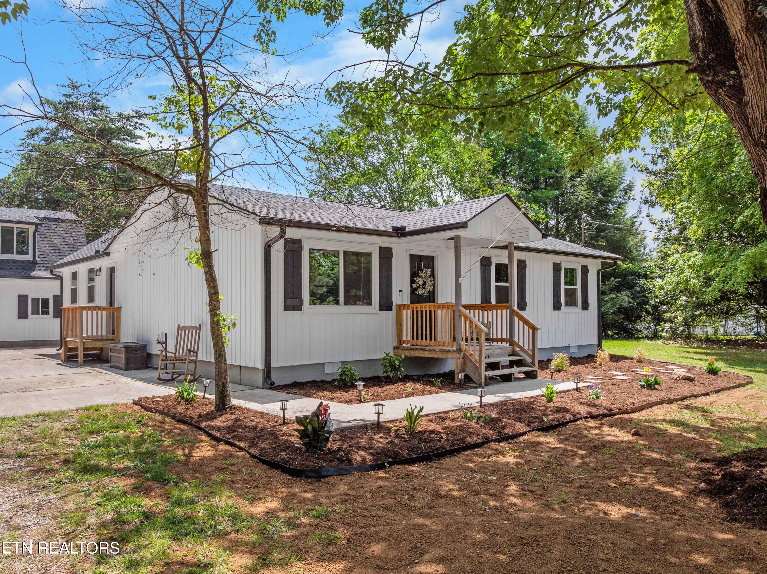 703 Little Dogwood Road Kingston TN 37763