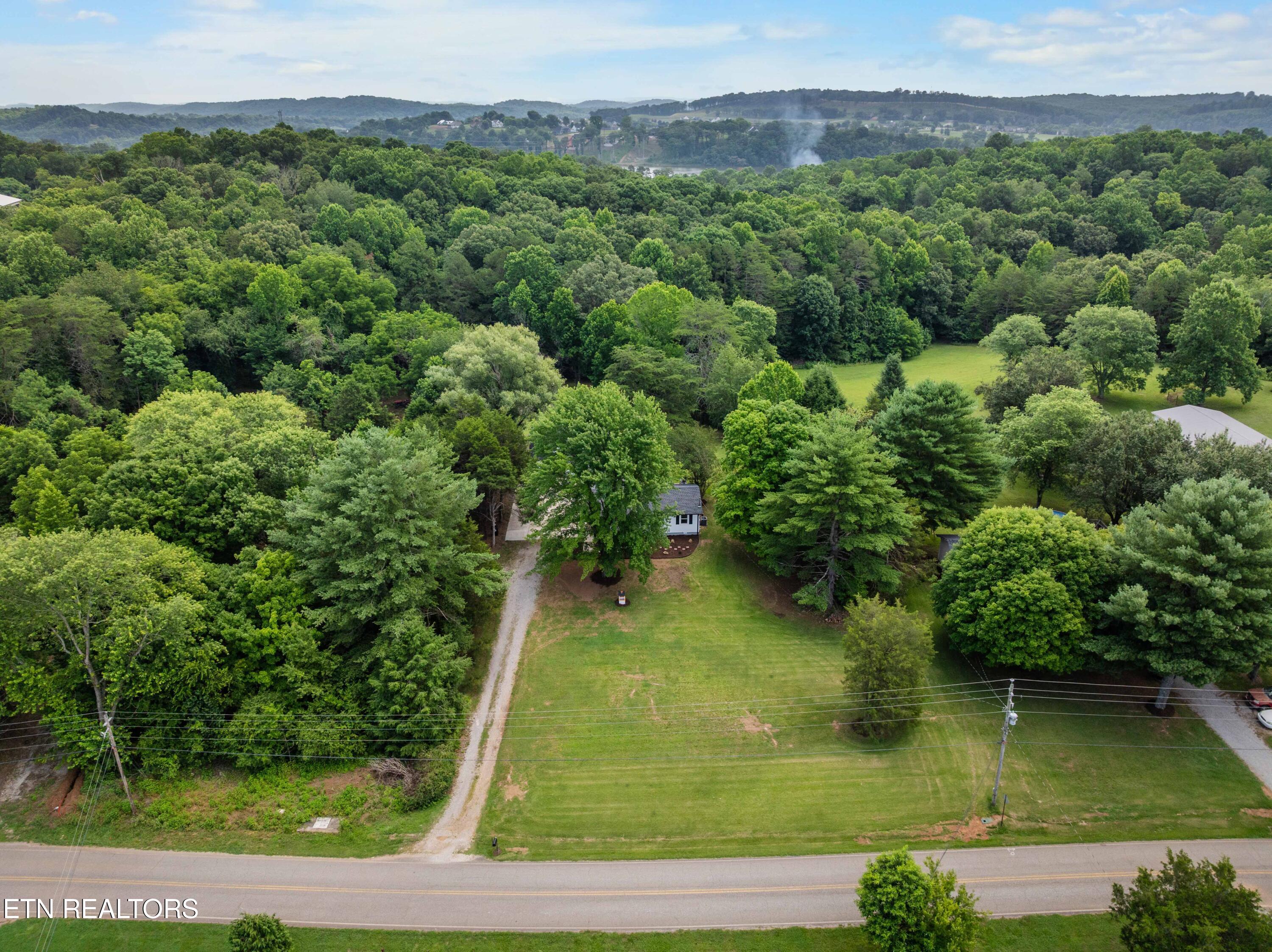 703 Little Dogwood Road Kingston TN 37763