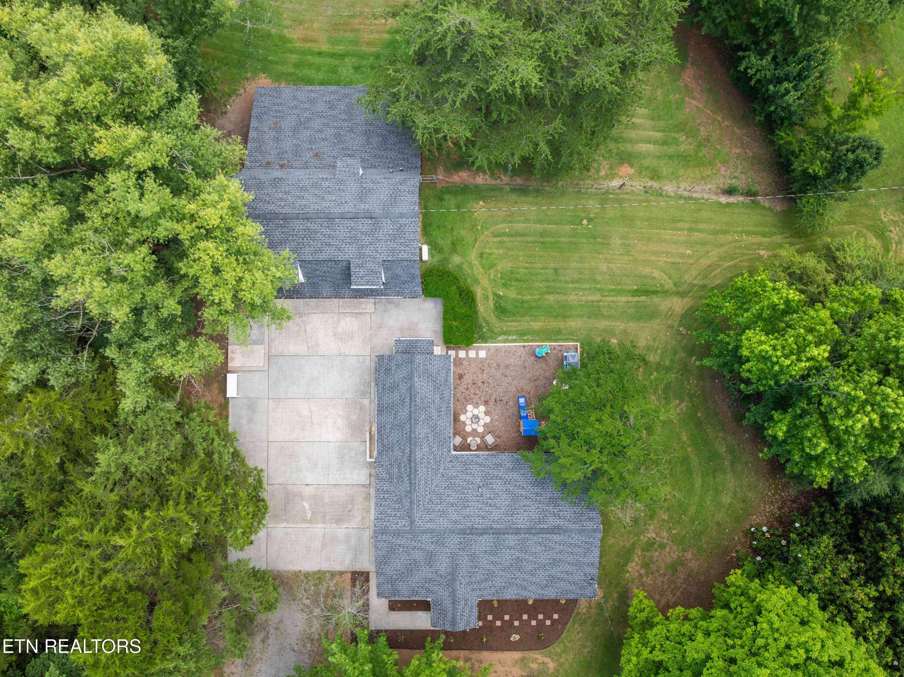 703 Little Dogwood Road Kingston TN 37763