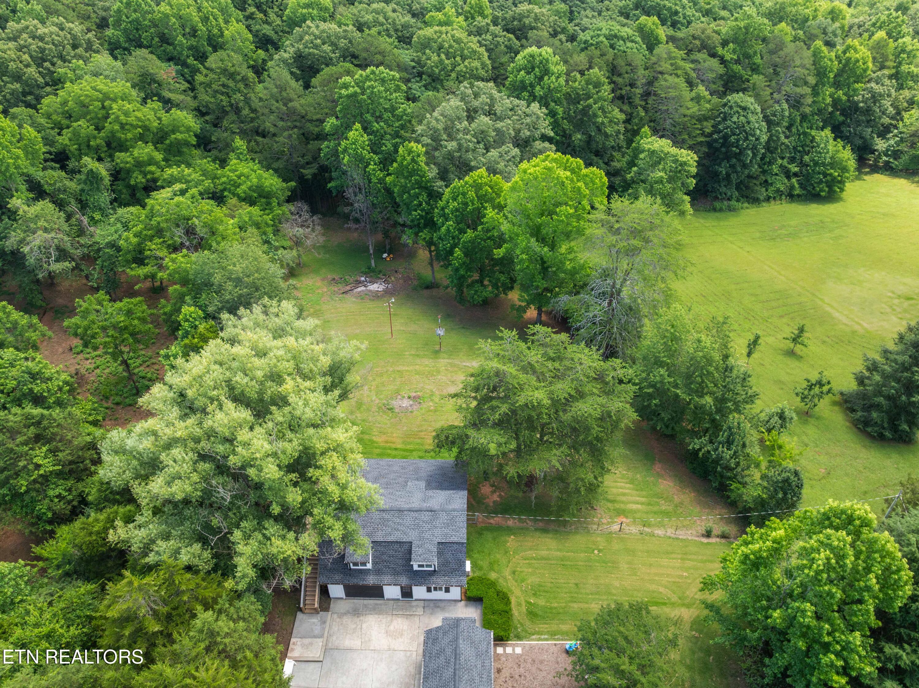 703 Little Dogwood Road Kingston TN 37763