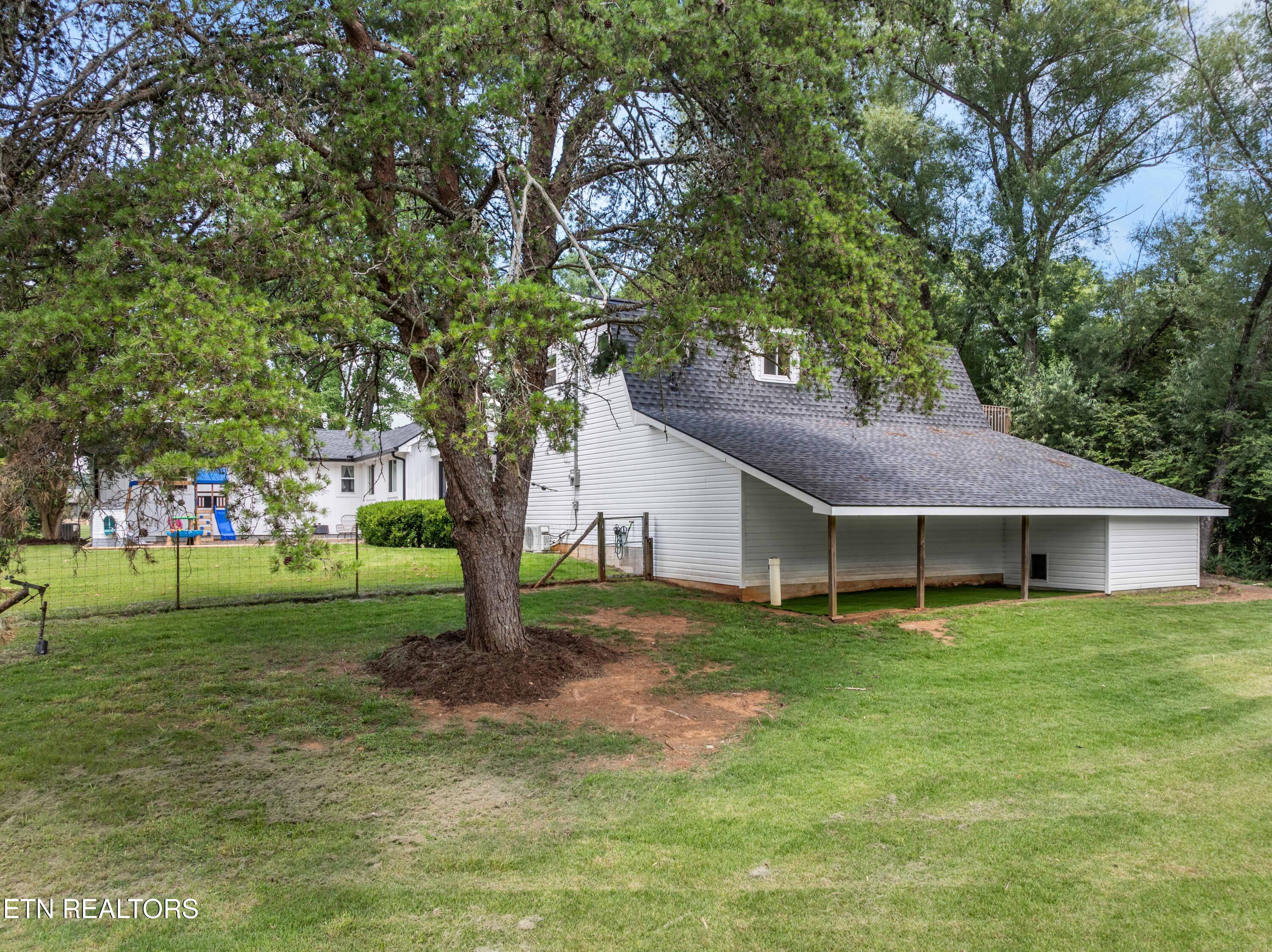 703 Little Dogwood Road Kingston TN 37763