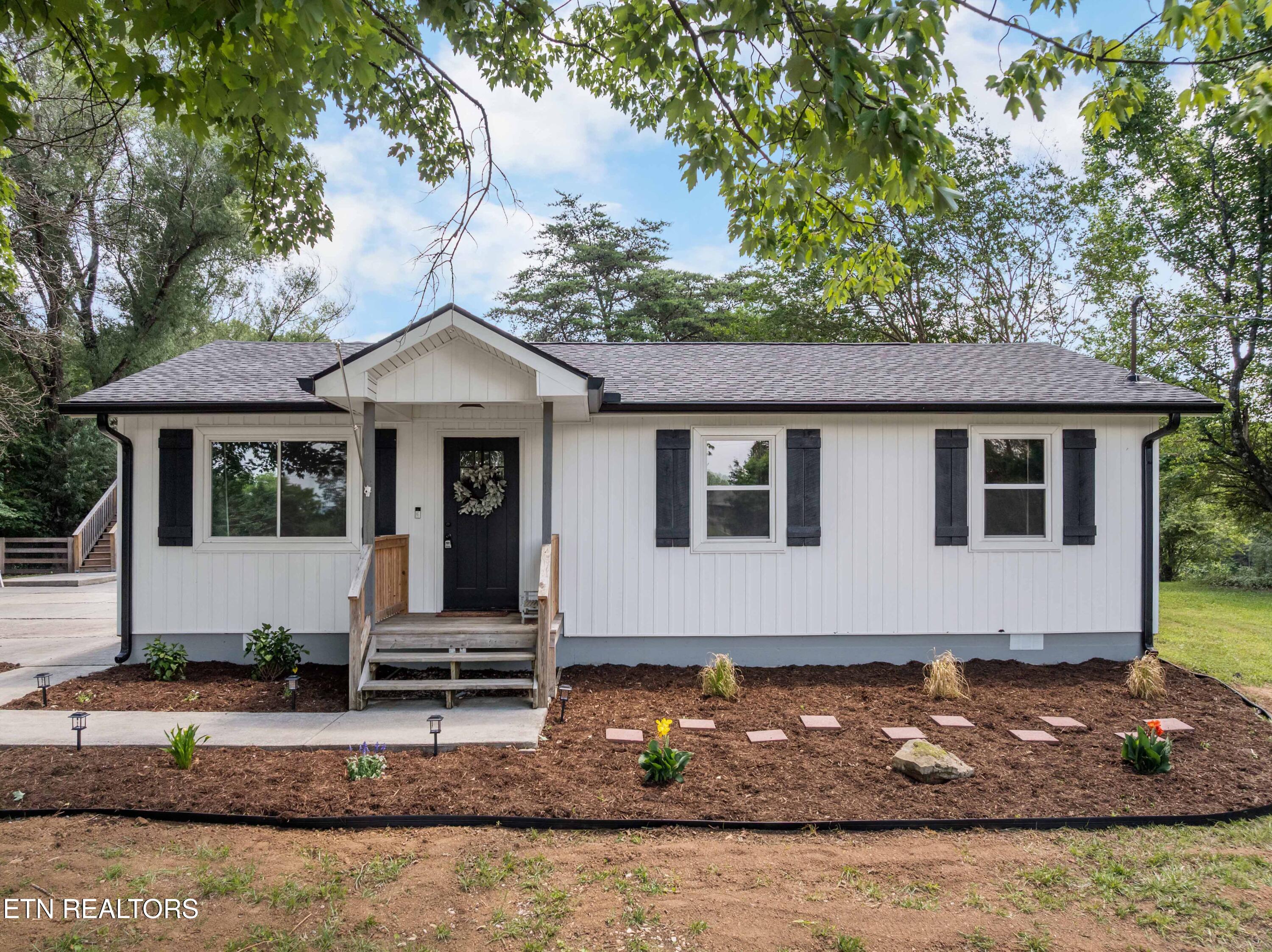 703 Little Dogwood Road Kingston TN 37763