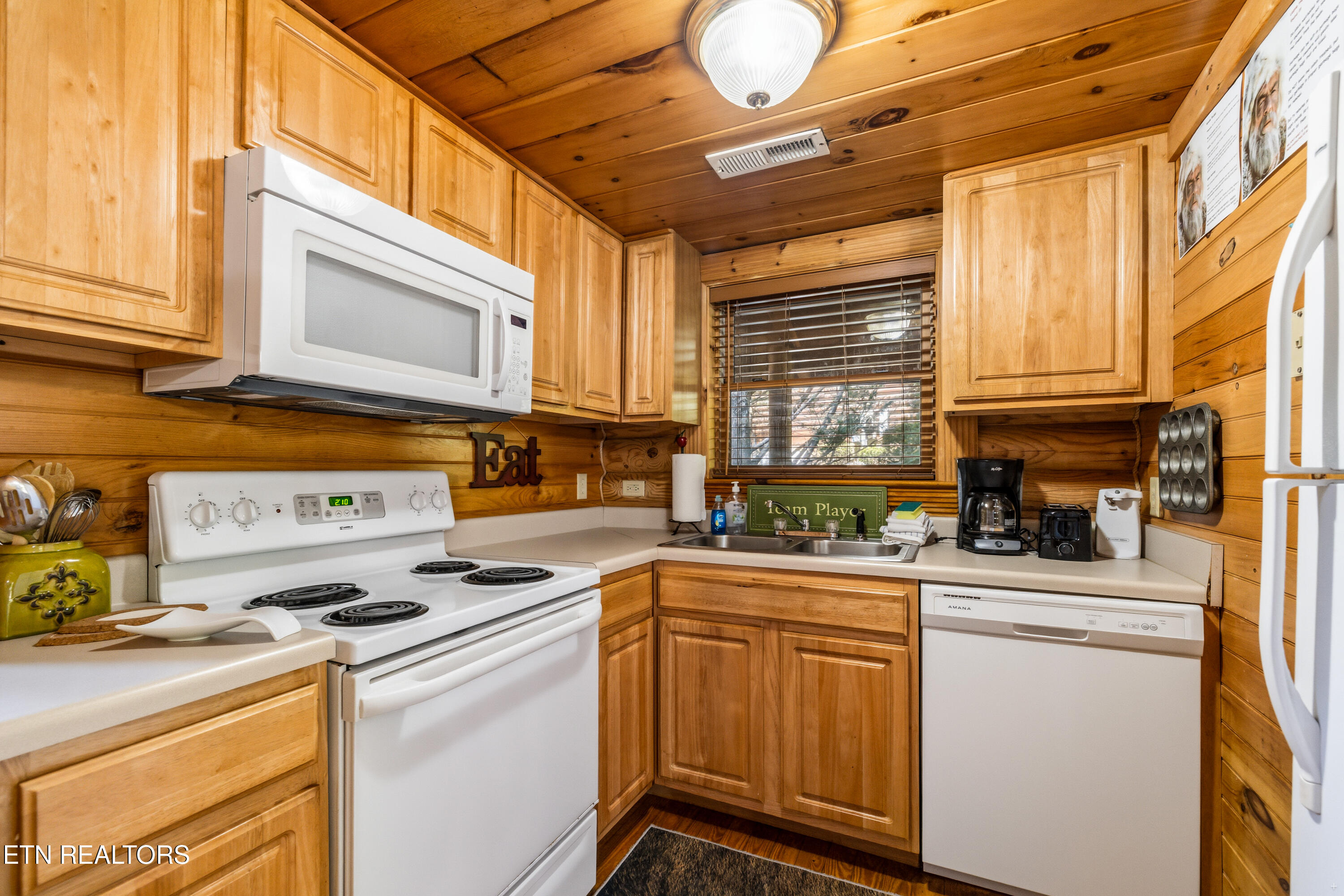 3126 Smoky Ridge Way Sevierville TN 37862