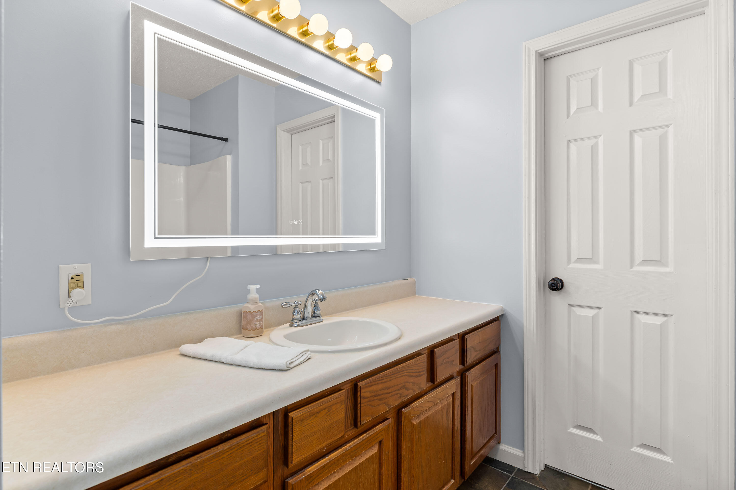 8138 Marsala Lane Knoxville TN 37938
