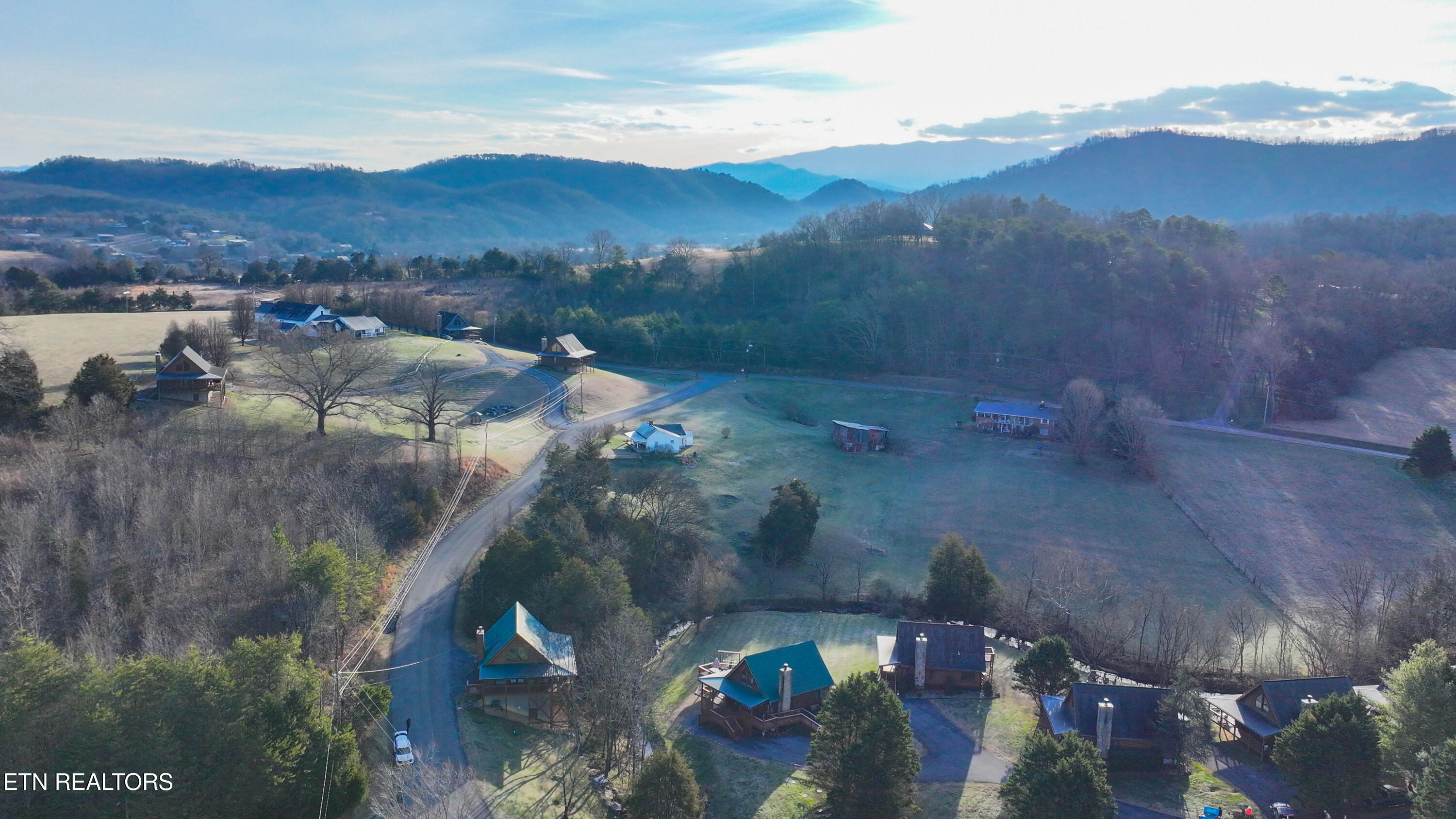 1915 Leatherwood Lane Sevierville TN 37862