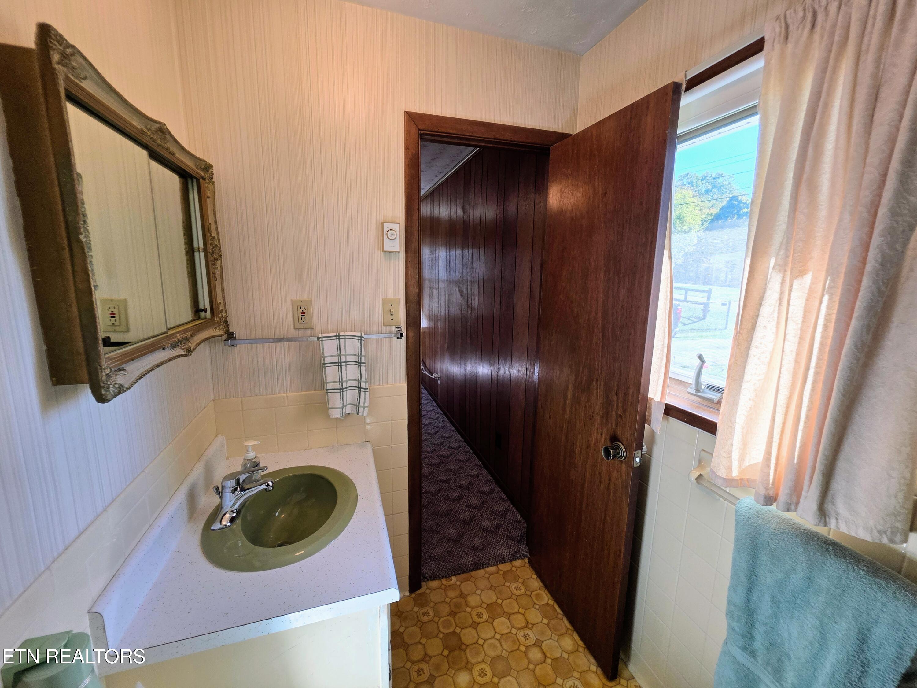 1408 Myart Lane Knoxville TN 37919