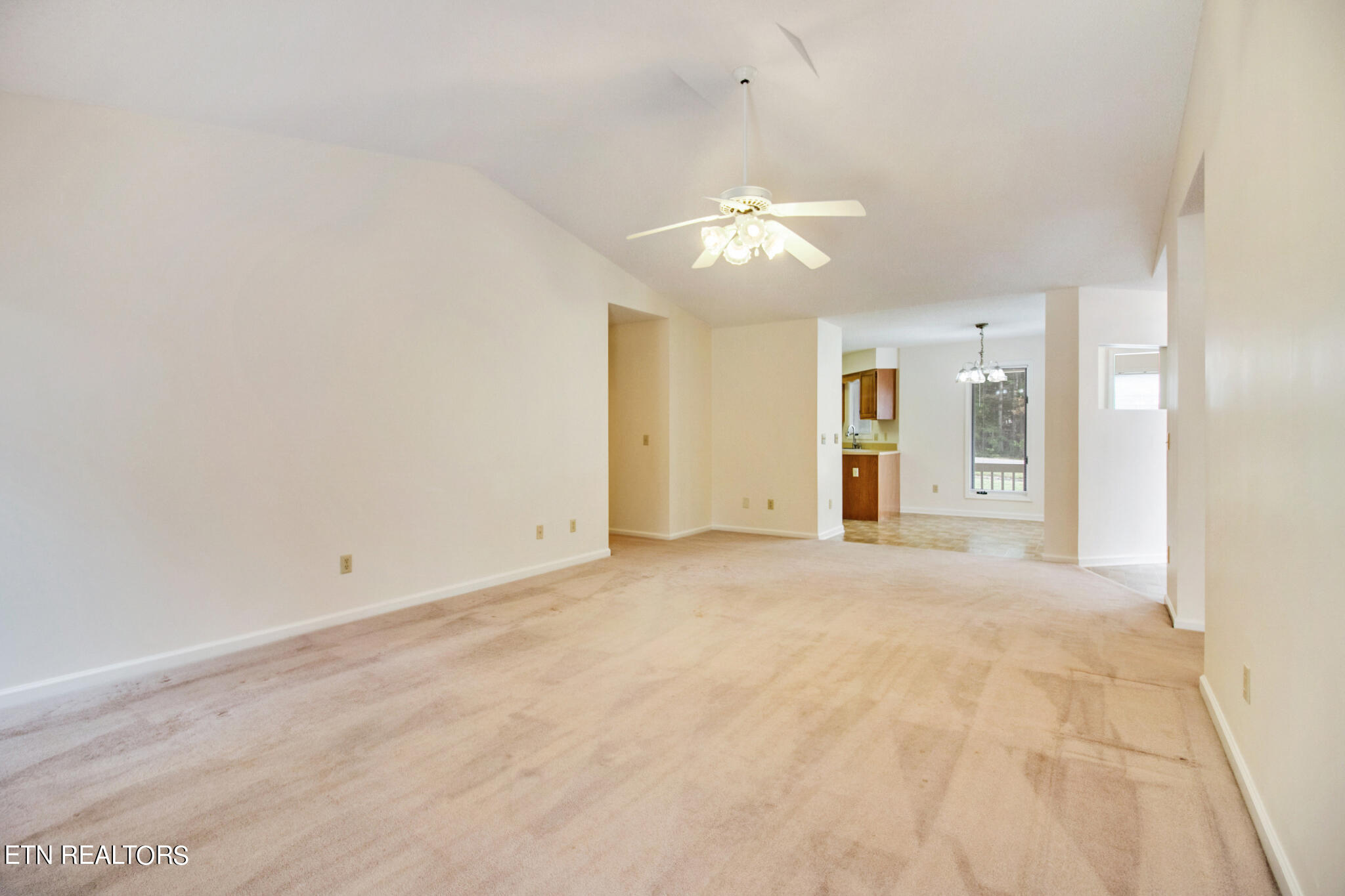 470 Lakeview Drive Crossville TN 38558