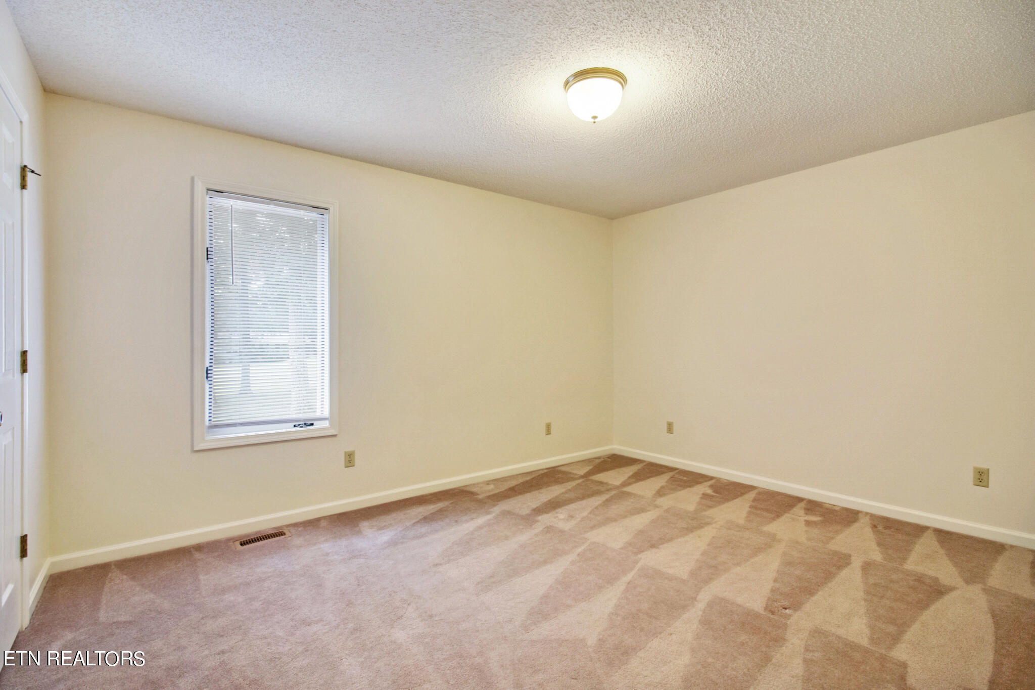 470 Lakeview Drive Crossville TN 38558