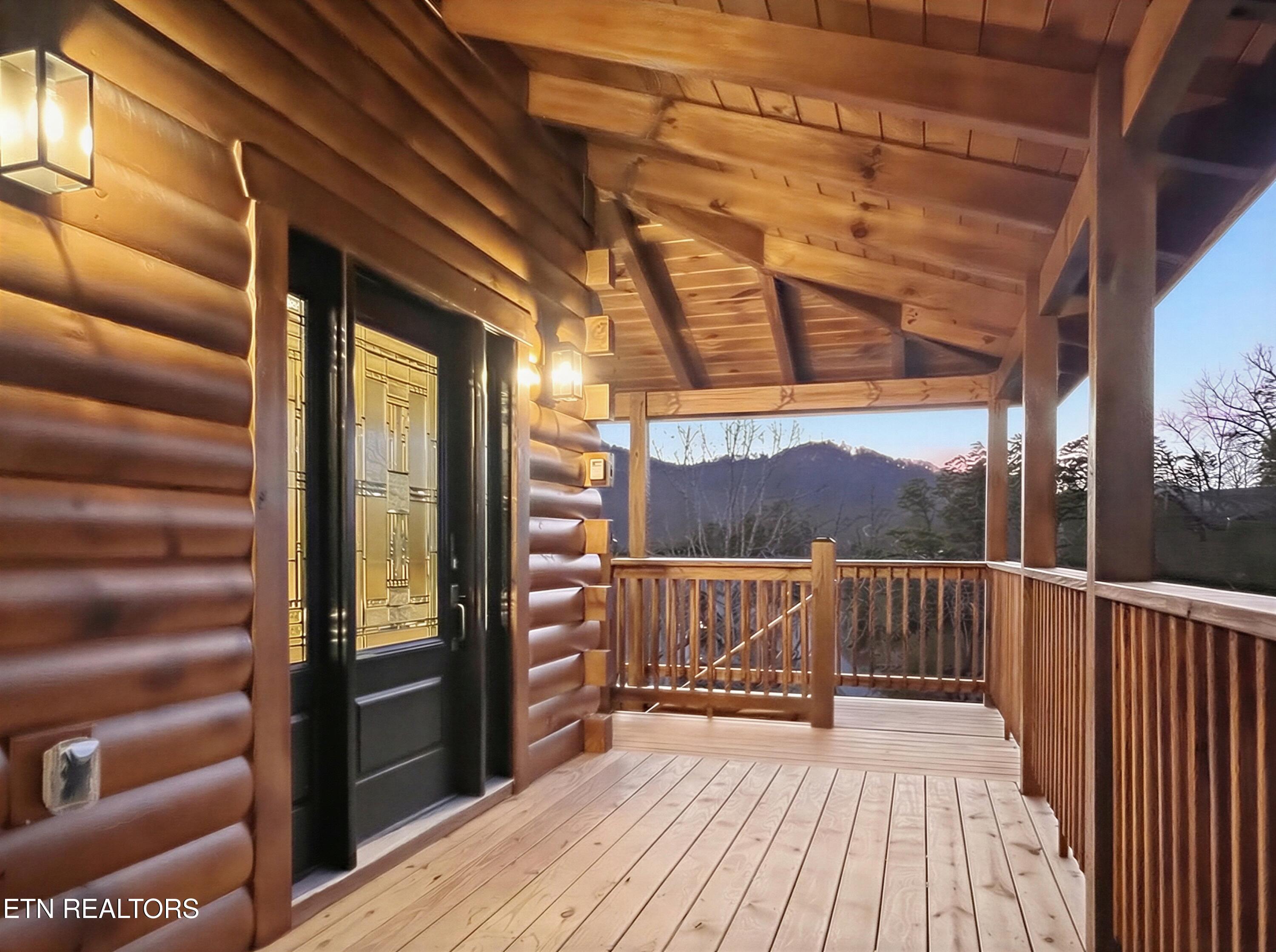 765 Chickasaw Gap Way Pigeon Forge TN 37863