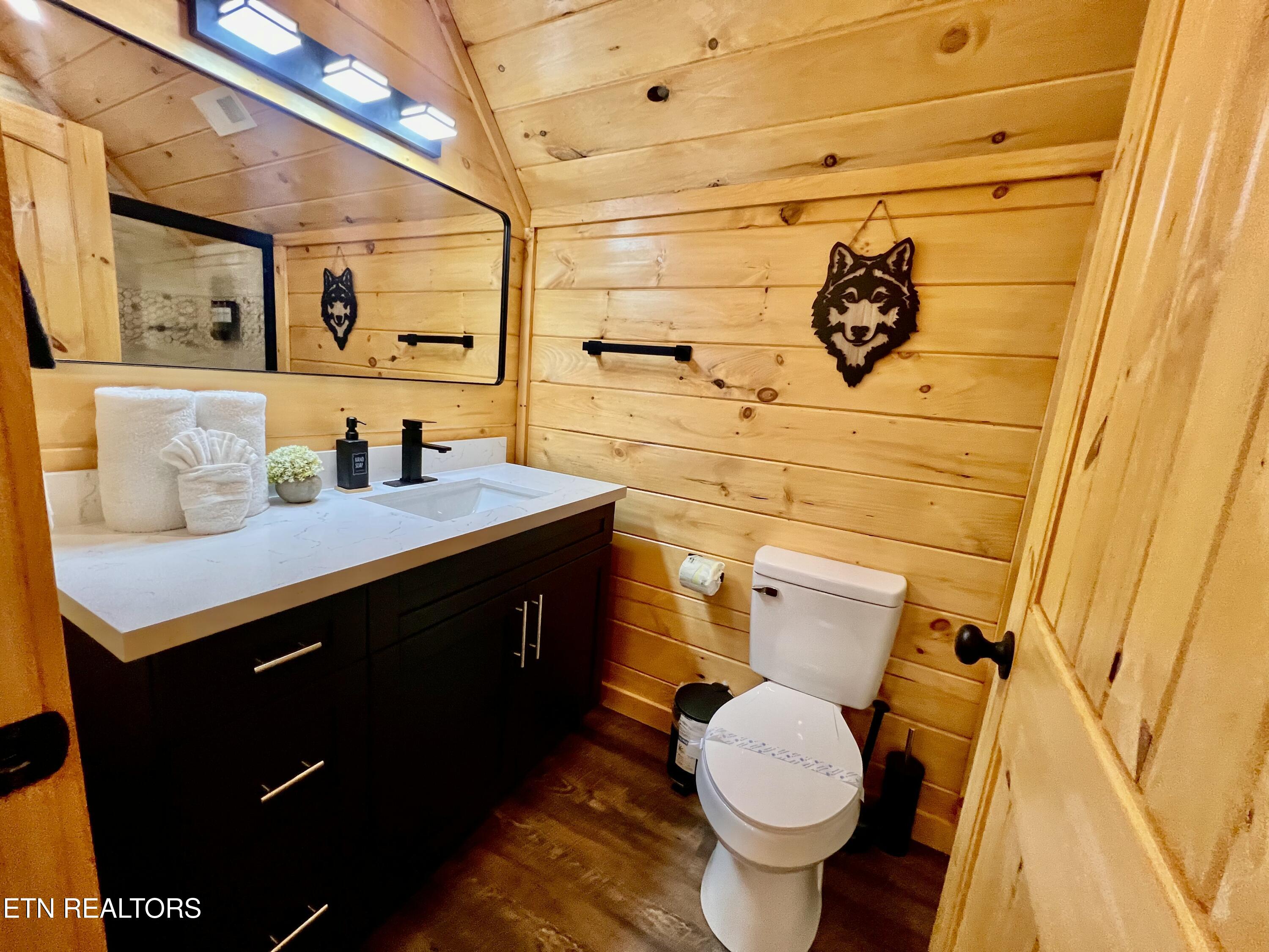 765 Chickasaw Gap Way Pigeon Forge TN 37863