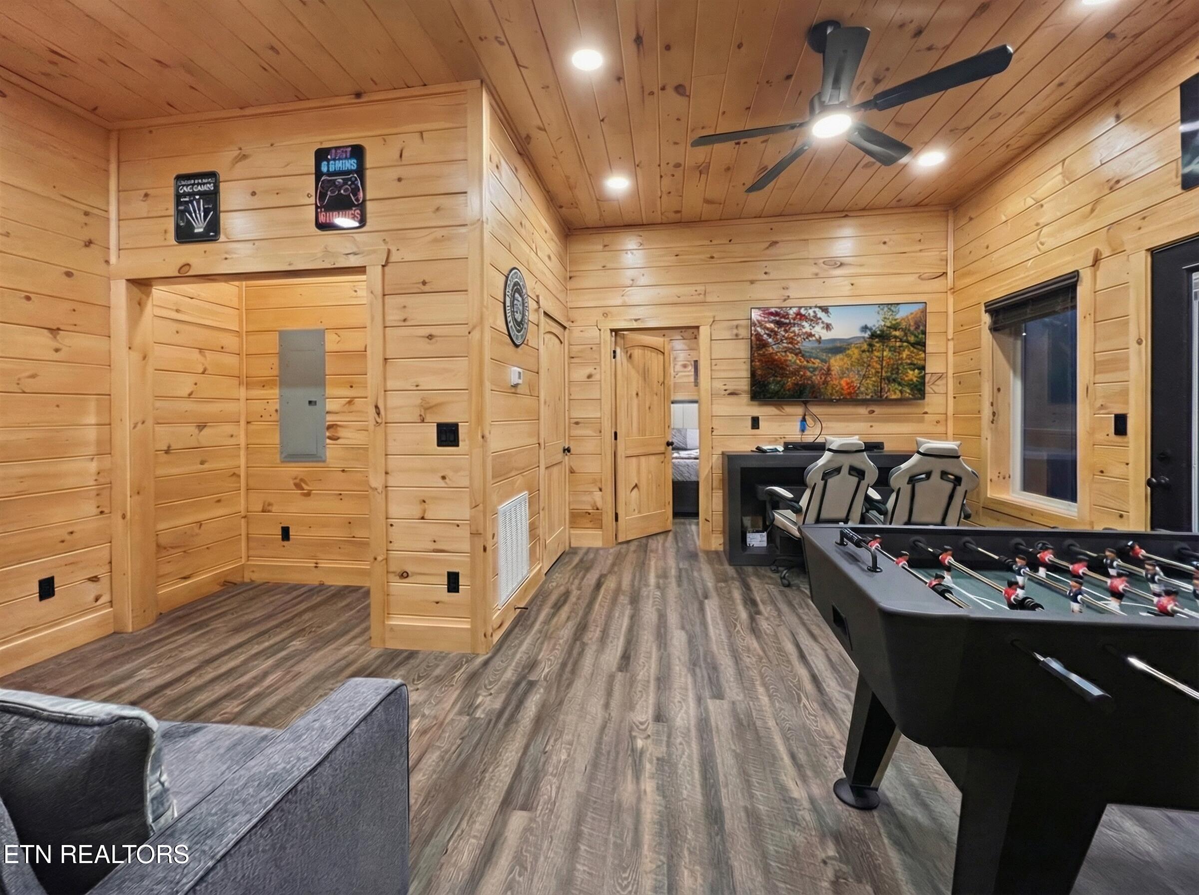 765 Chickasaw Gap Way Pigeon Forge TN 37863