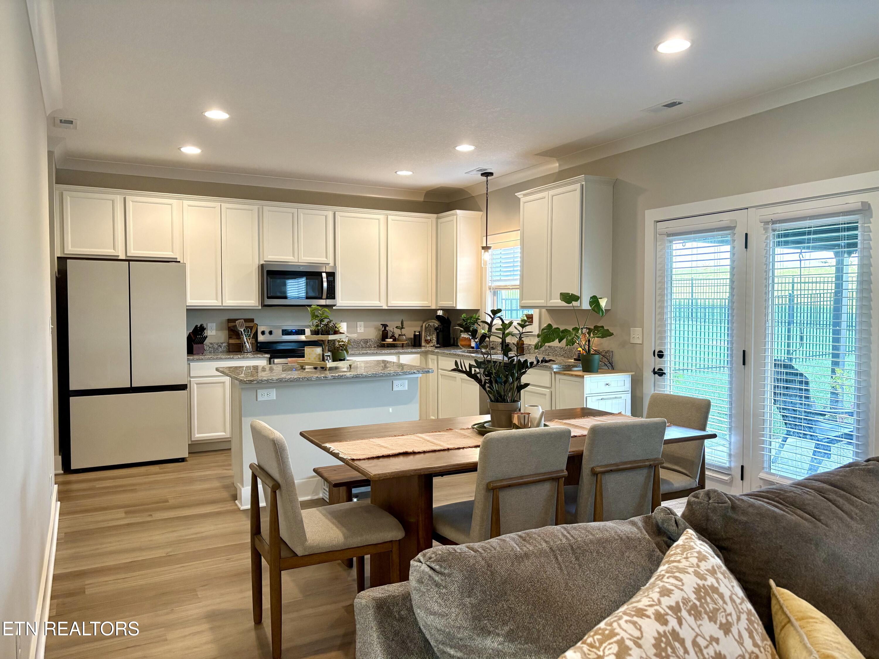7328 Freedom Bell Avenue Powell TN 37849