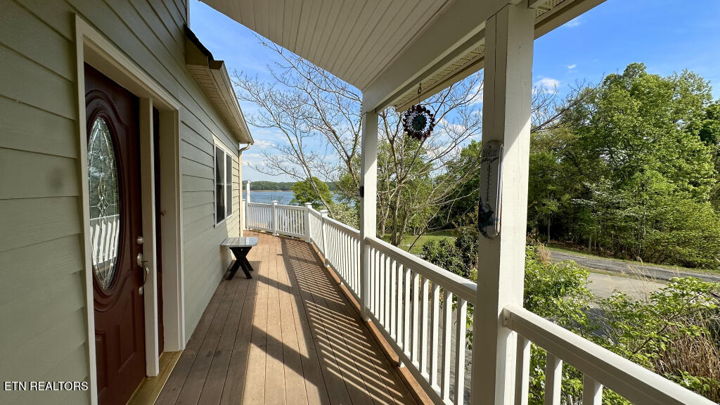 2140 White Oak Trail Dandridge TN 37725