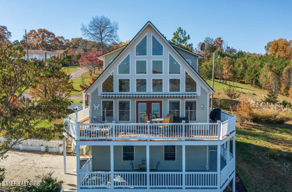 2140 White Oak Trail Dandridge TN 37725
