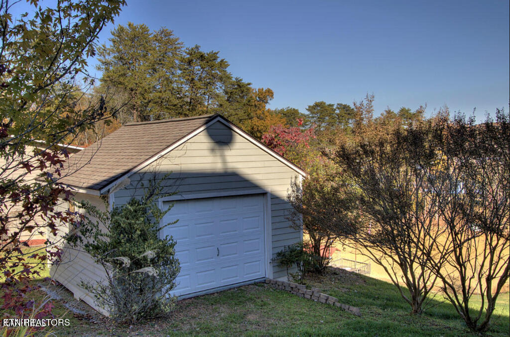 2140 White Oak Trail Dandridge TN 37725