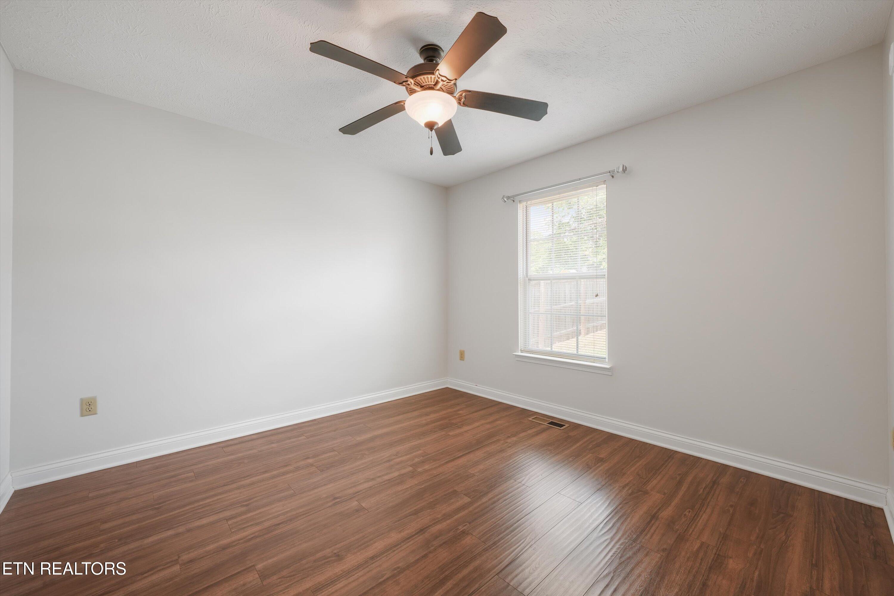 4516 Pleasant Ridge Road Knoxville TN 37912