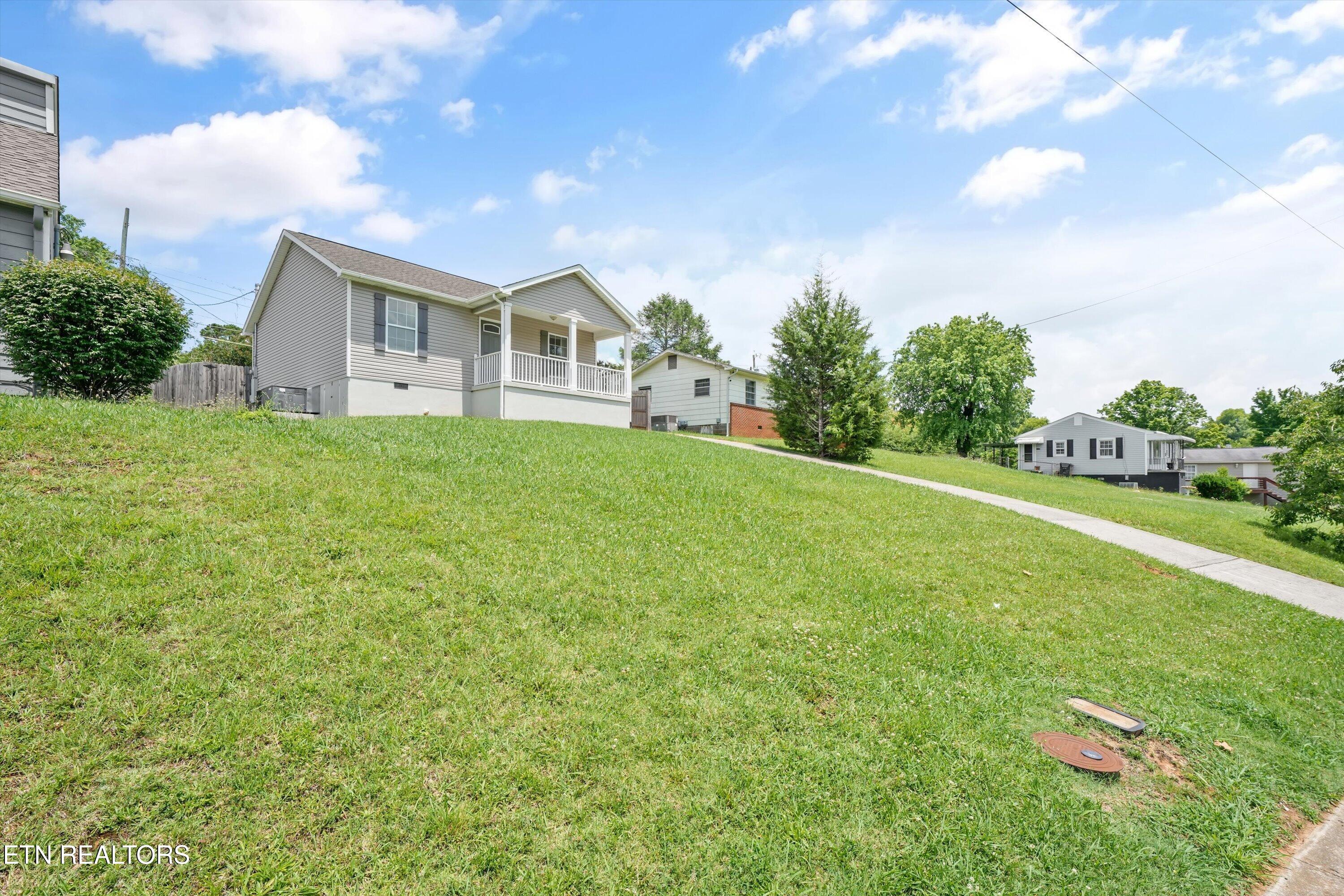 4516 Pleasant Ridge Road Knoxville TN 37912