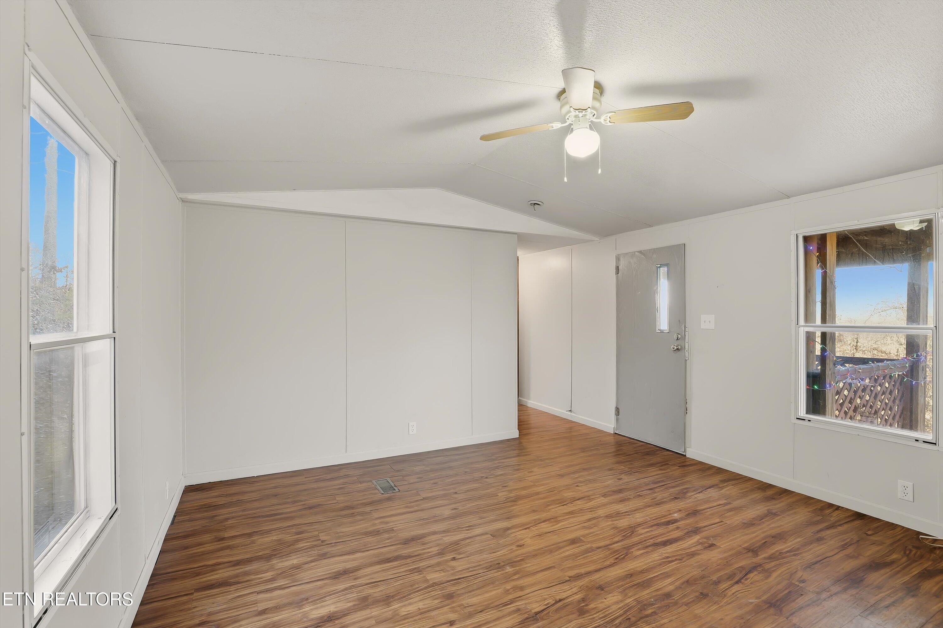 574 Peach Orchard Road Andersonville TN 37705