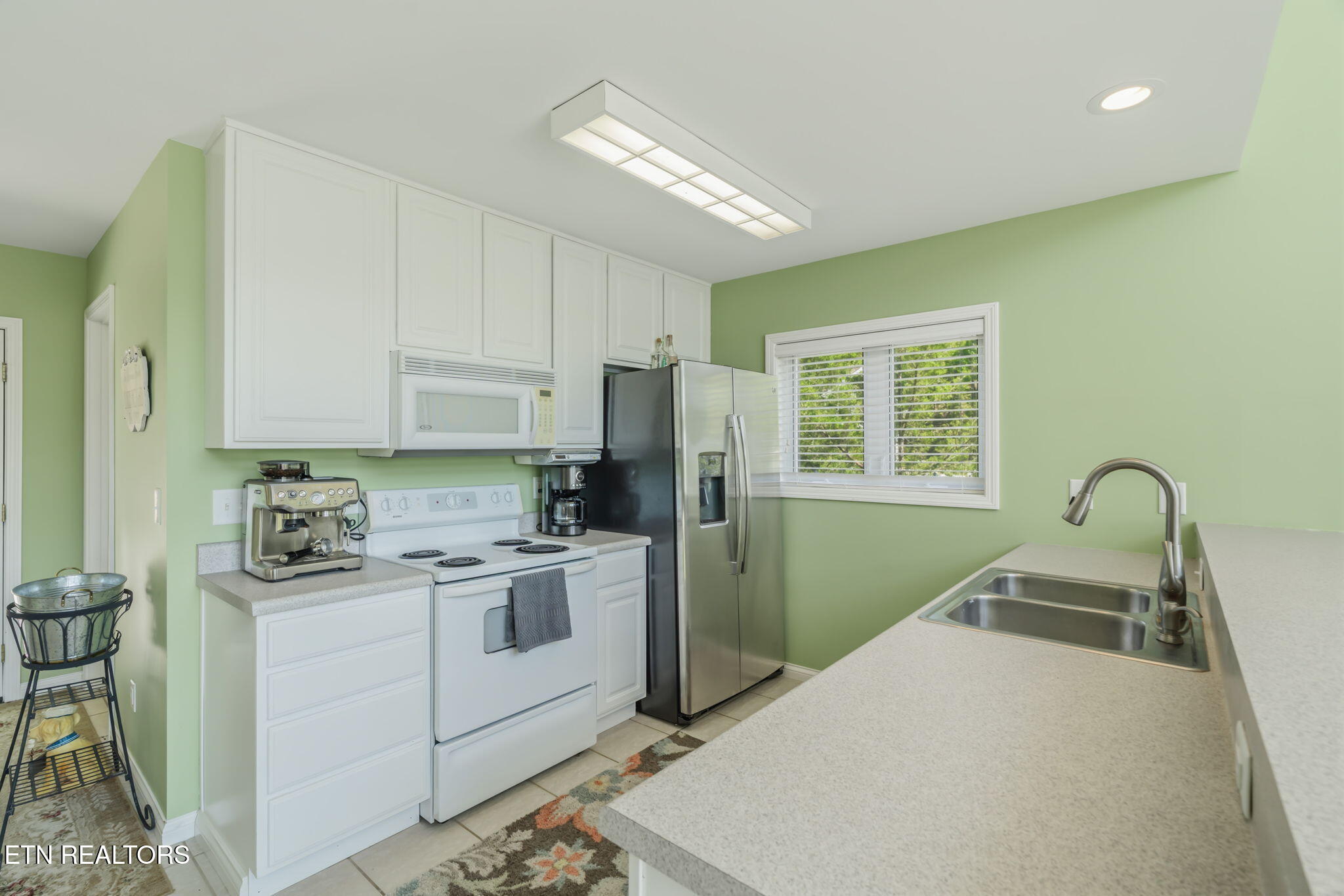 551 Deerwood Lane Lafollette TN 37766