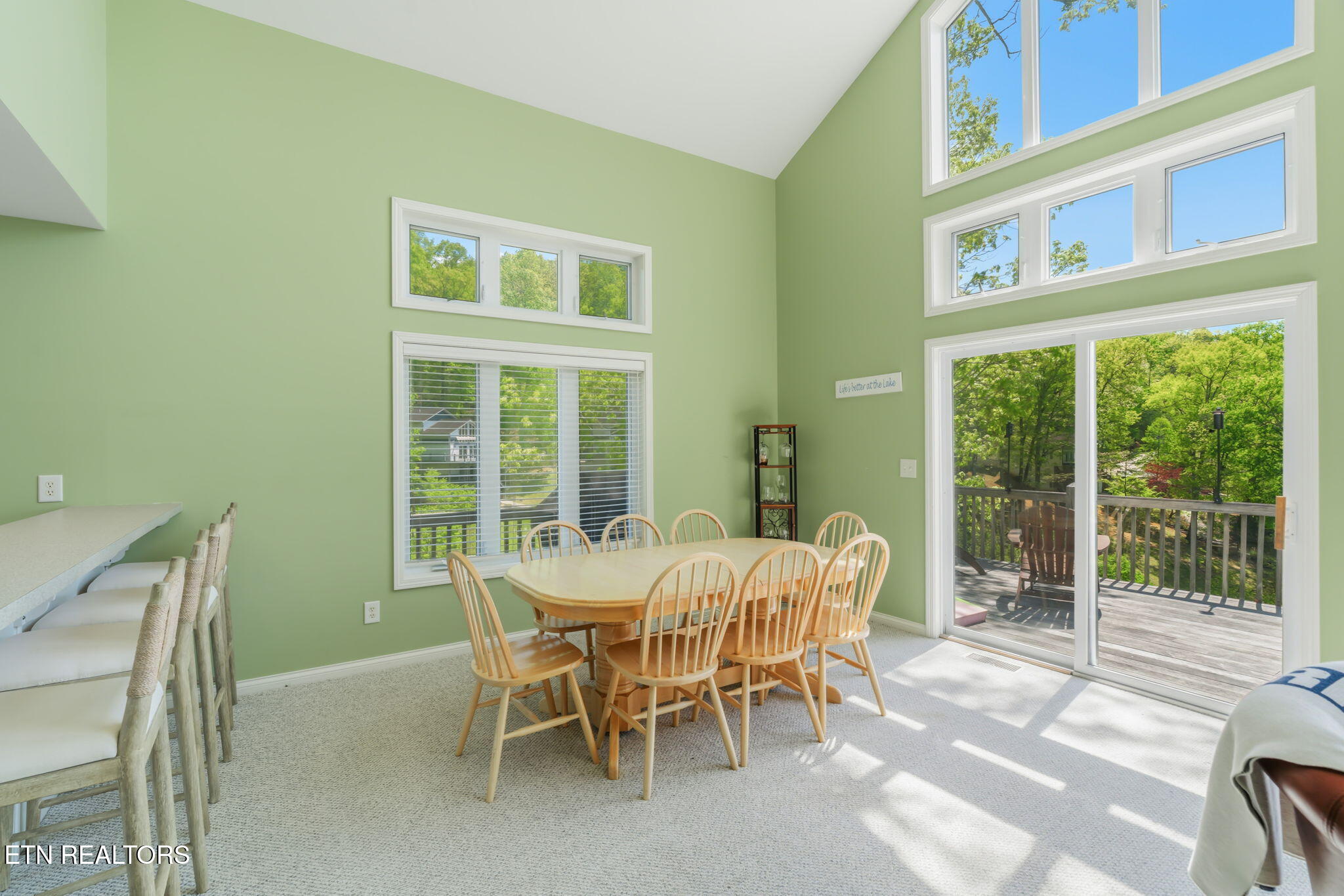 551 Deerwood Lane Lafollette TN 37766