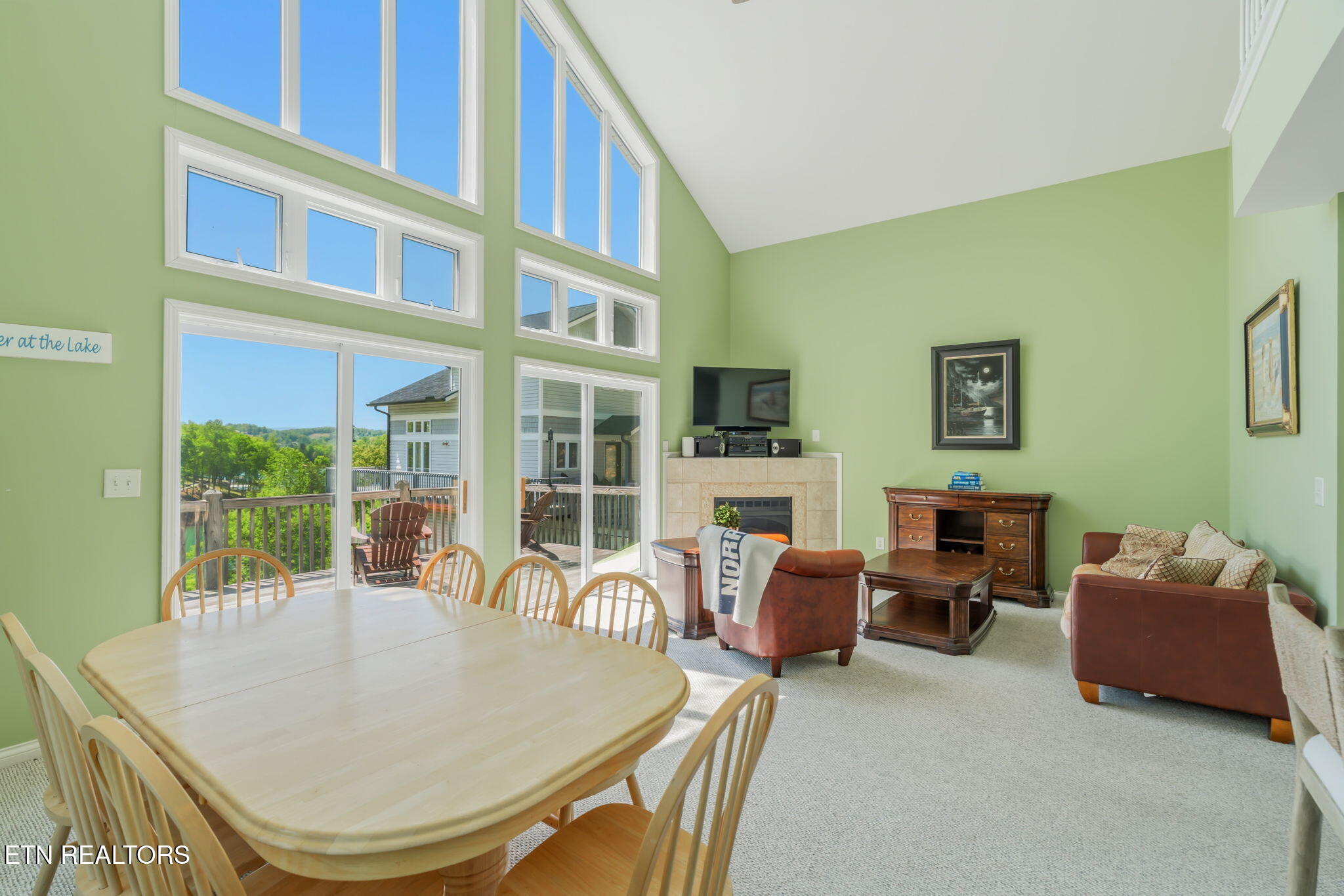 551 Deerwood Lane Lafollette TN 37766