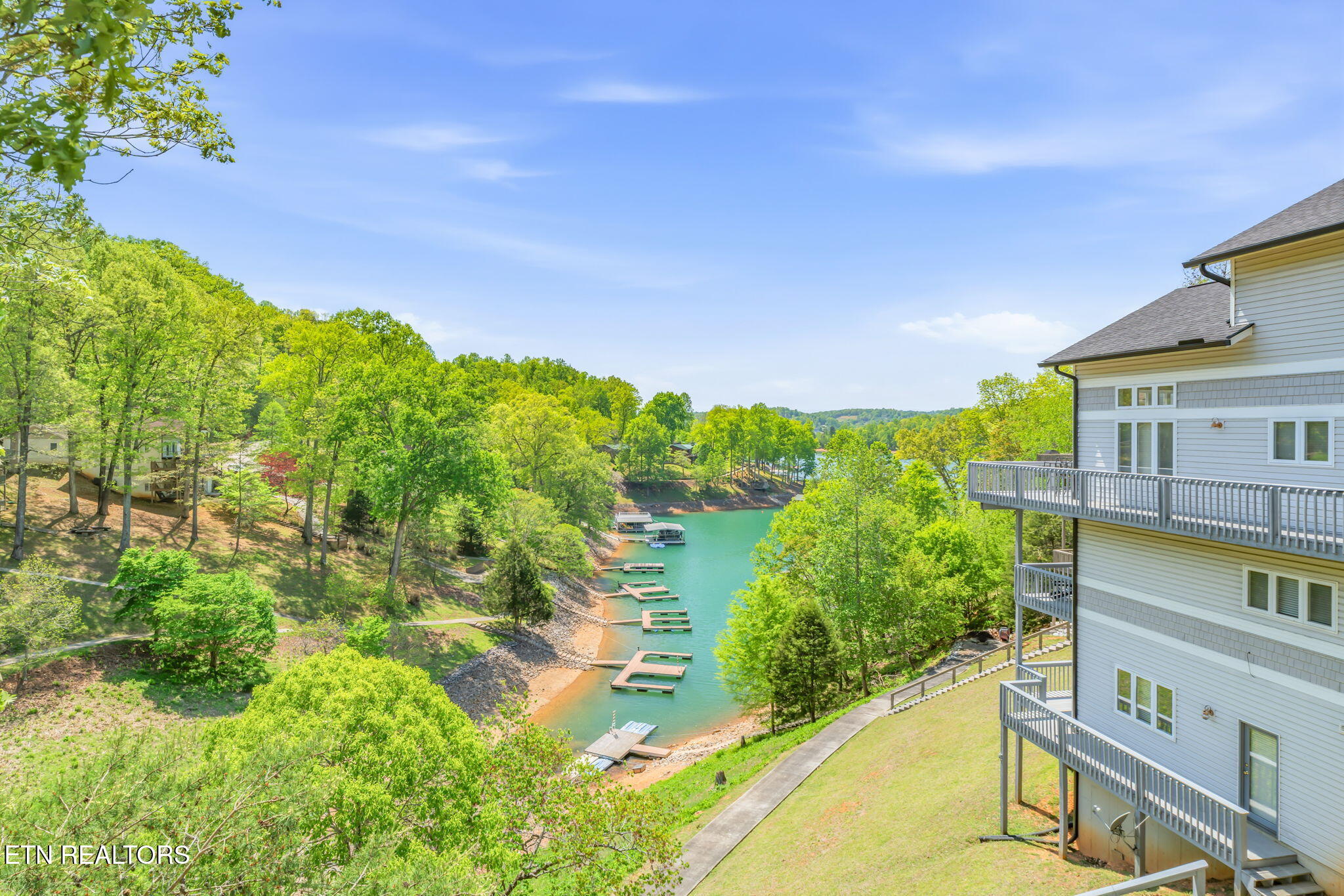 551 Deerwood Lane Lafollette TN 37766