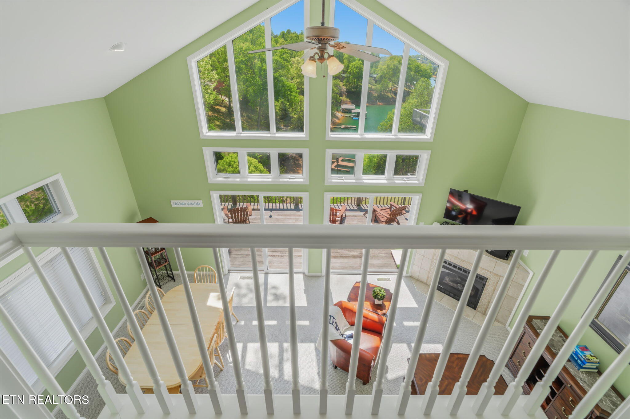 551 Deerwood Lane Lafollette TN 37766