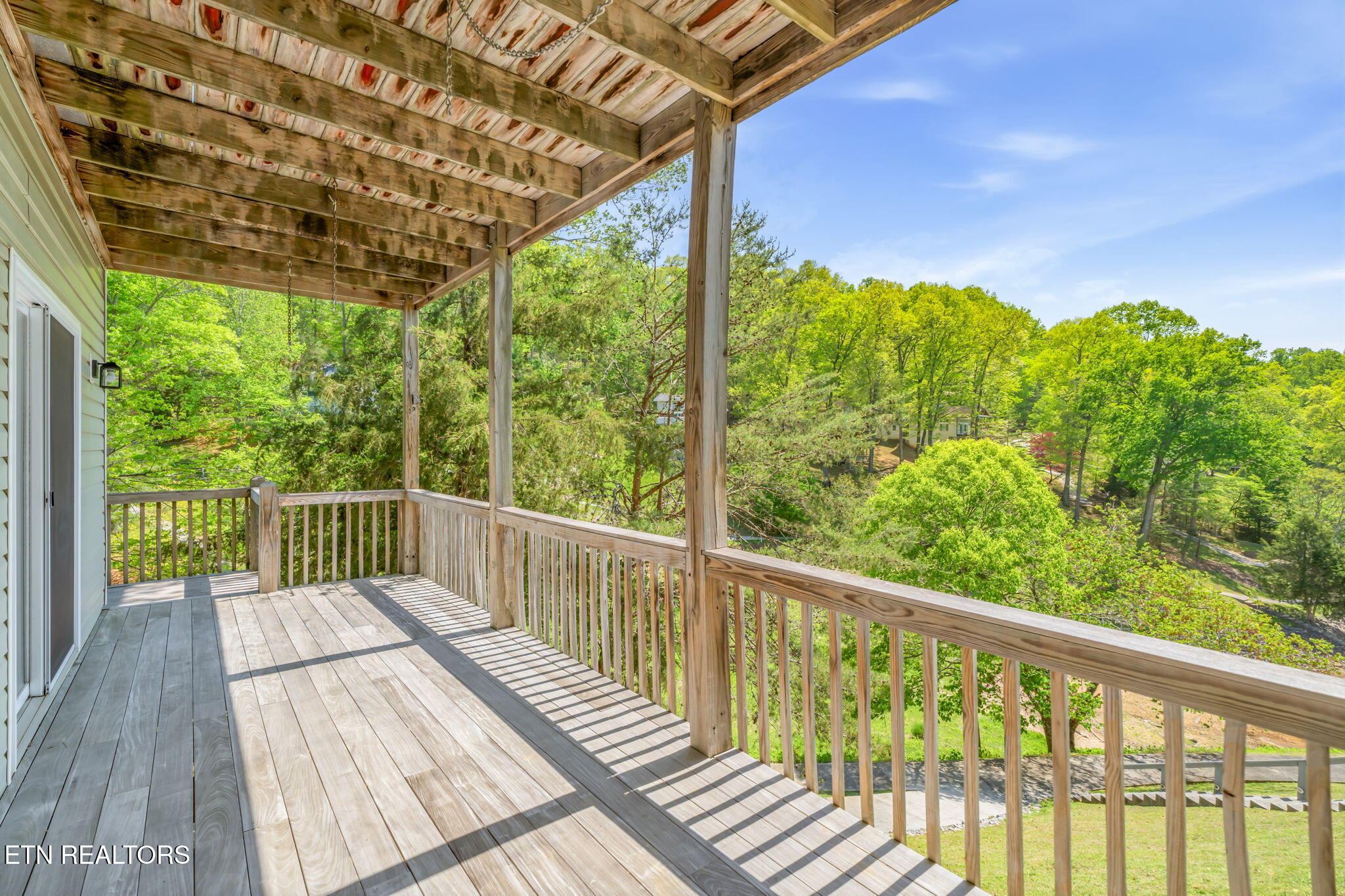 551 Deerwood Lane Lafollette TN 37766