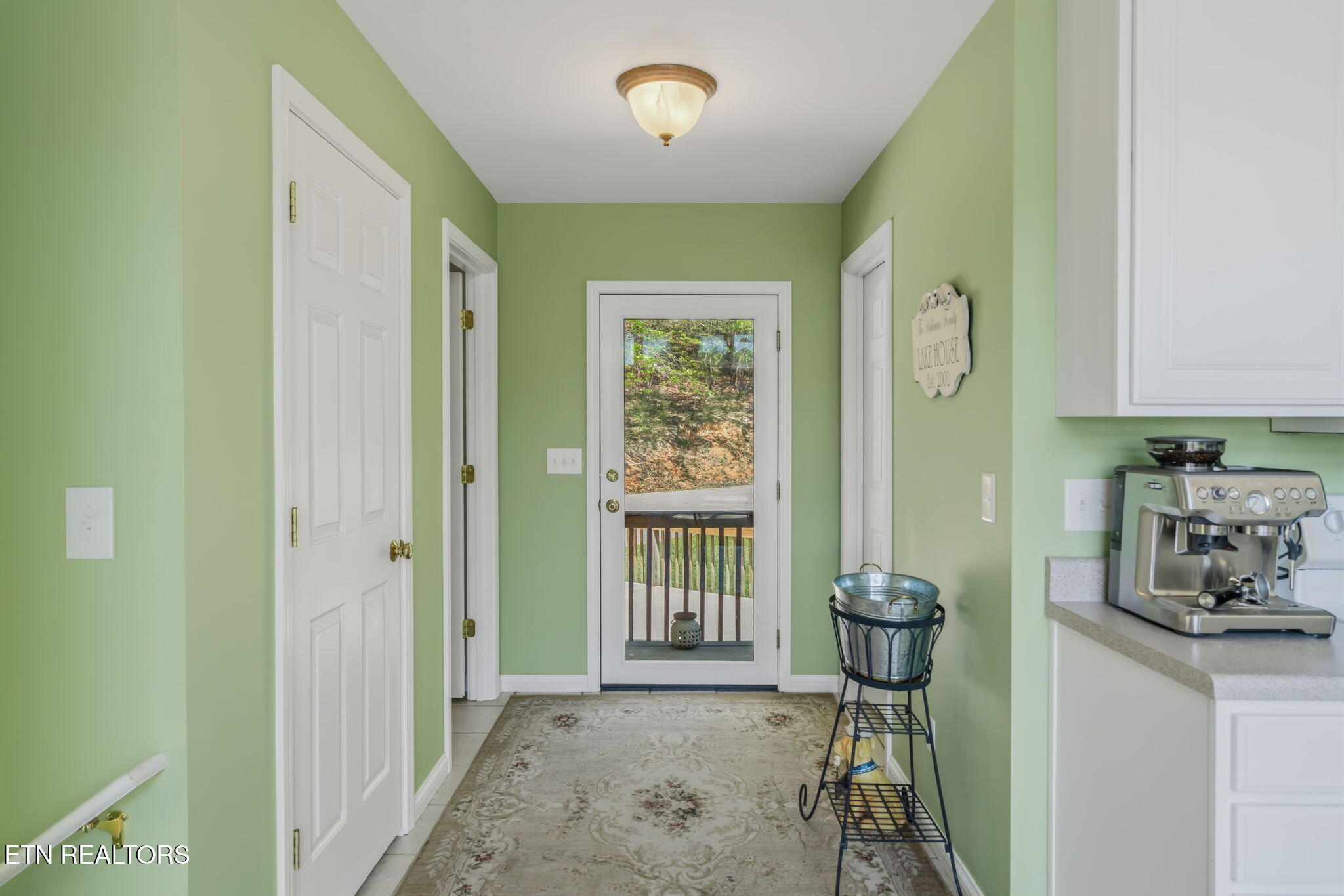 551 Deerwood Lane Lafollette TN 37766