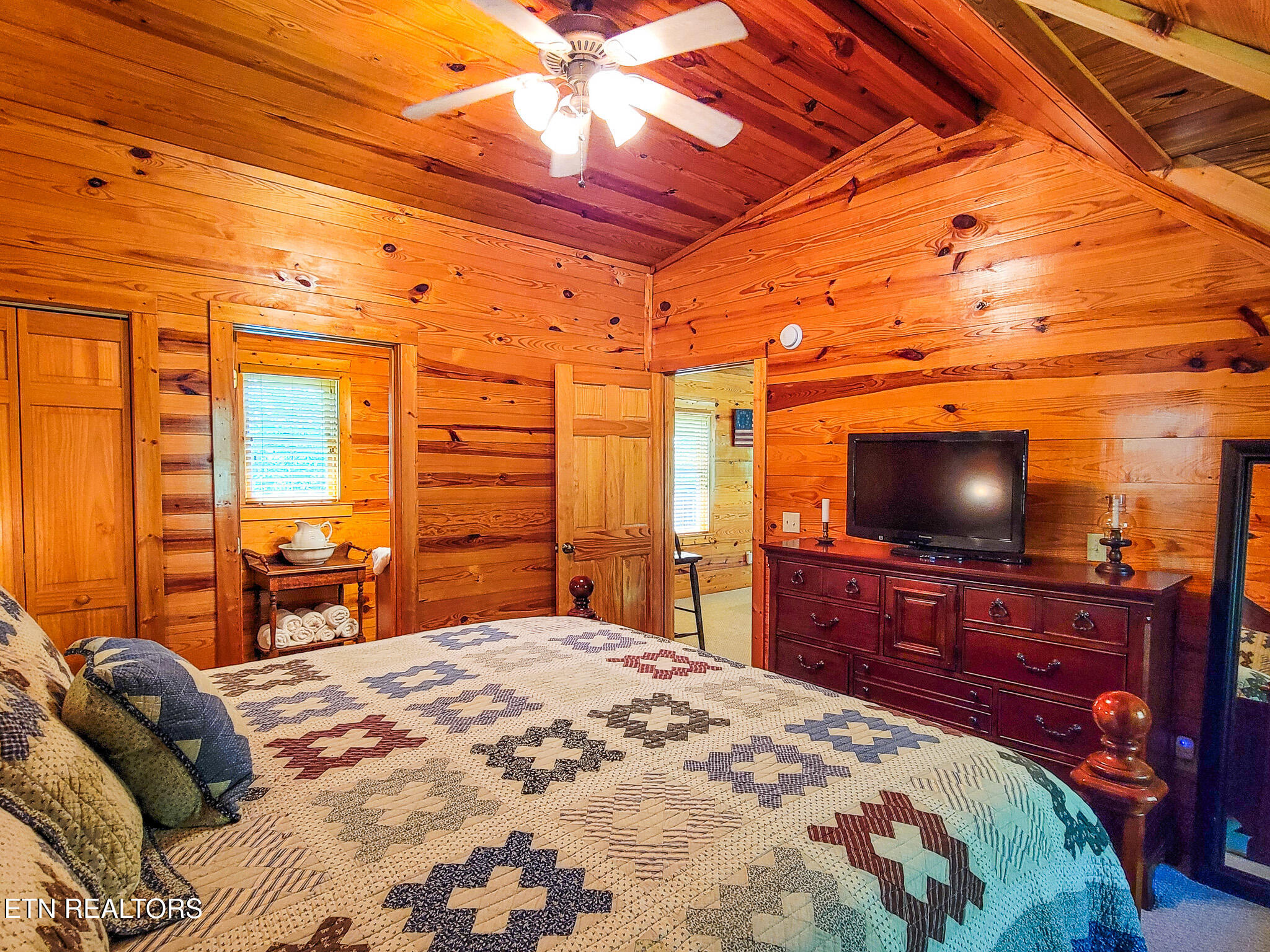 4723 Riversong Ridge Way Sevierville TN 37876