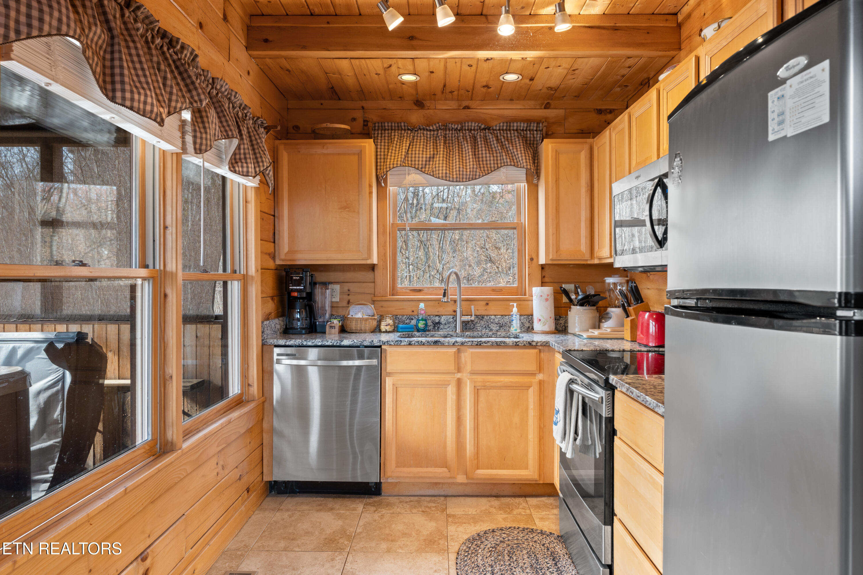 403 Happy Hollow Lane Sevierville TN 37876