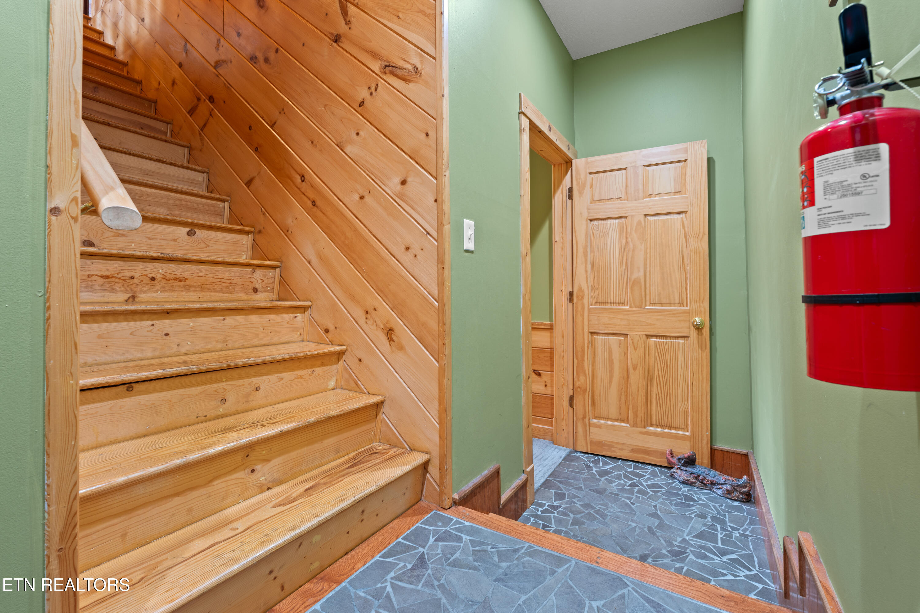 403 Happy Hollow Lane Sevierville TN 37876