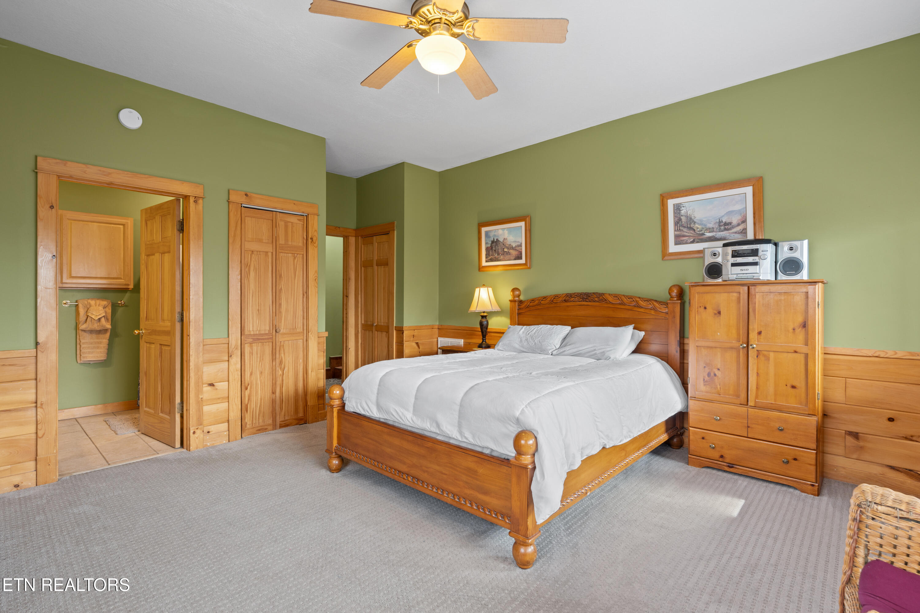 403 Happy Hollow Lane Sevierville TN 37876