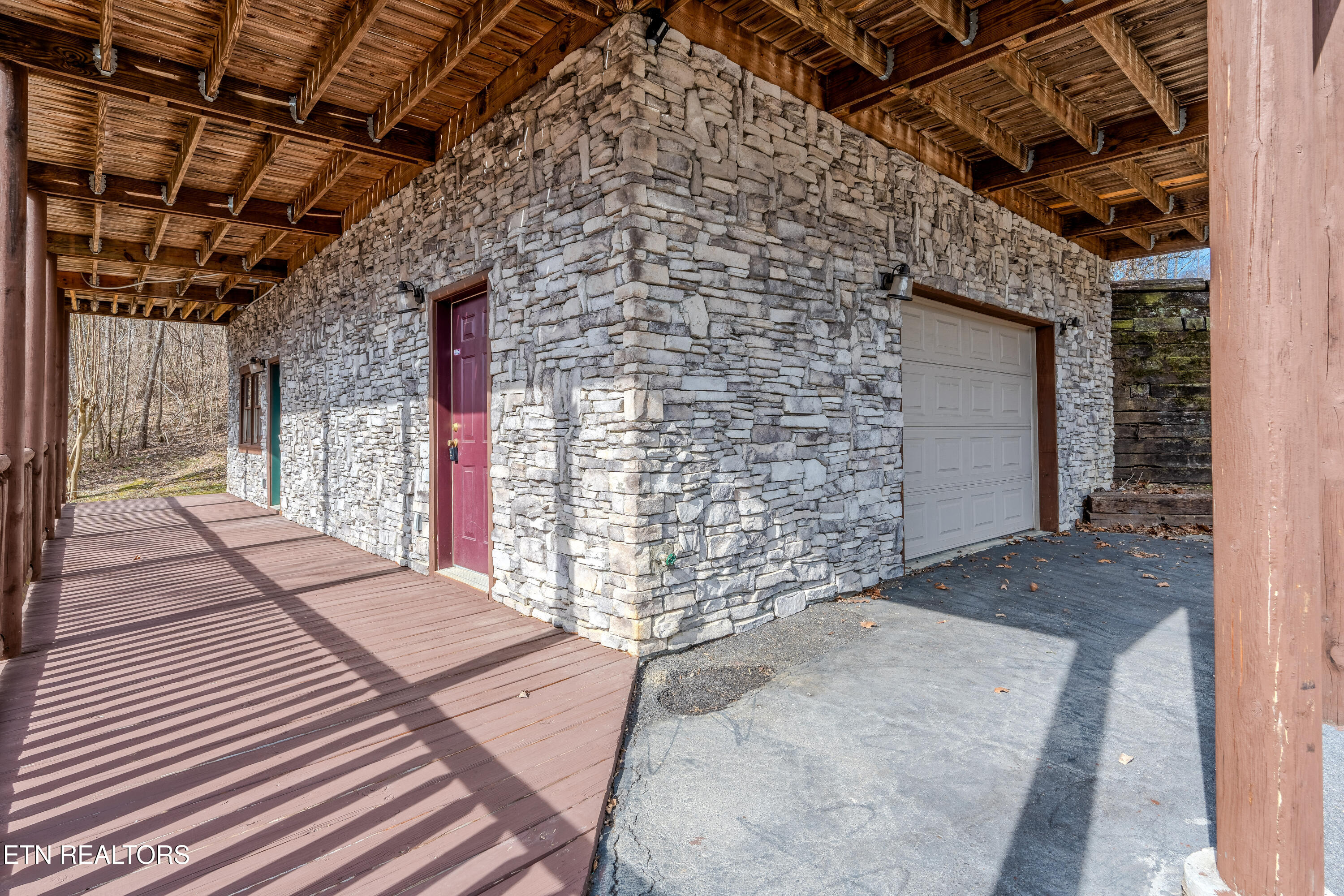 403 Happy Hollow Lane Sevierville TN 37876