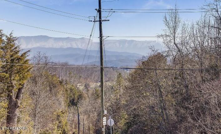 403 Happy Hollow Lane Sevierville TN 37876
