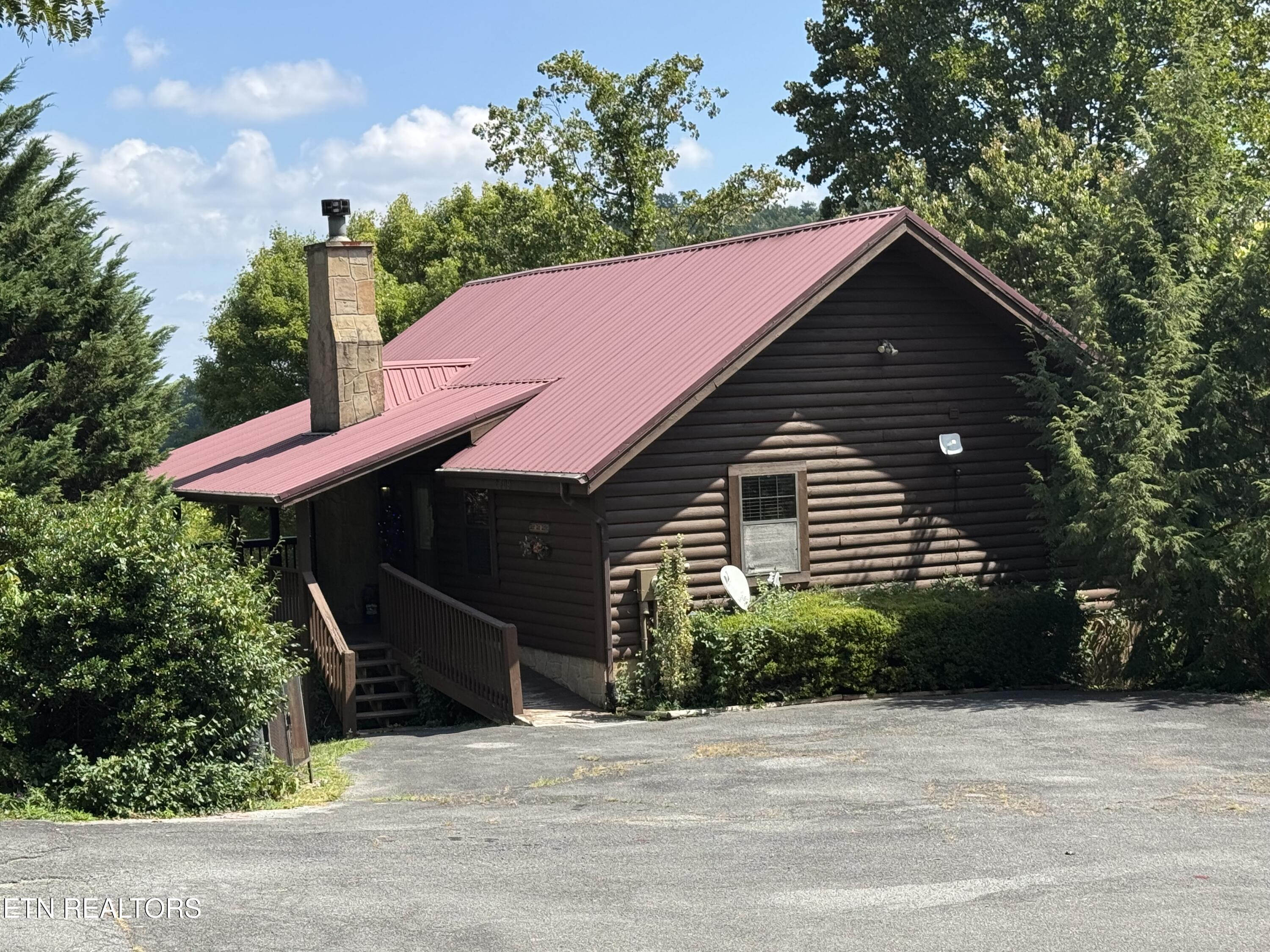 2409 Walnut Cove Way Sevierville TN 37862