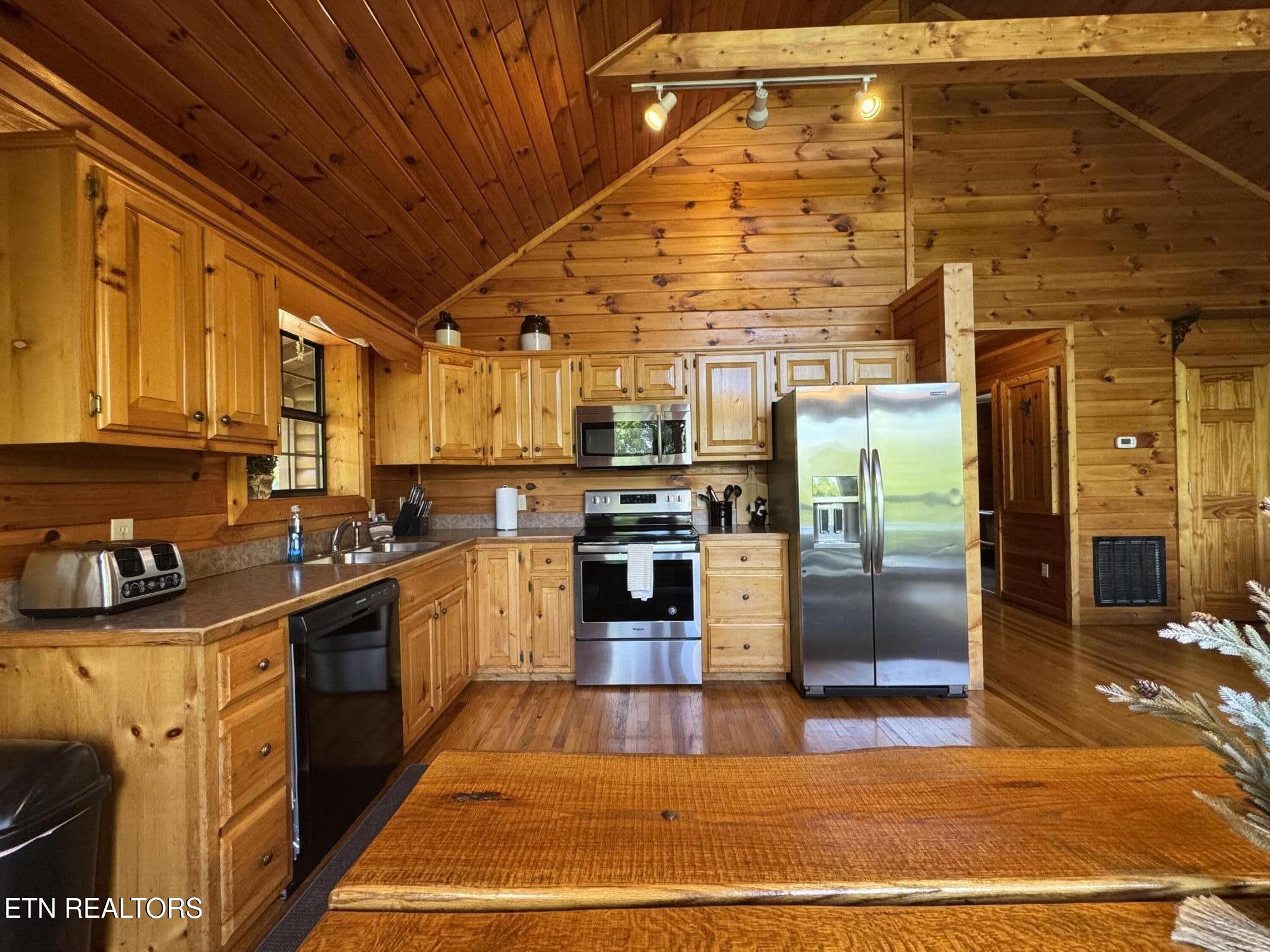 2409 Walnut Cove Way Sevierville TN 37862