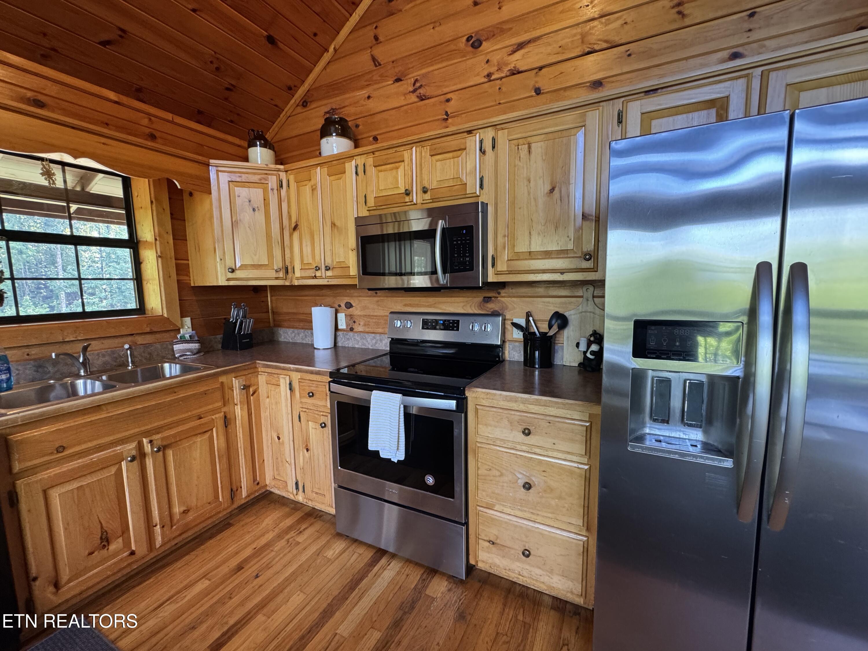 2409 Walnut Cove Way Sevierville TN 37862