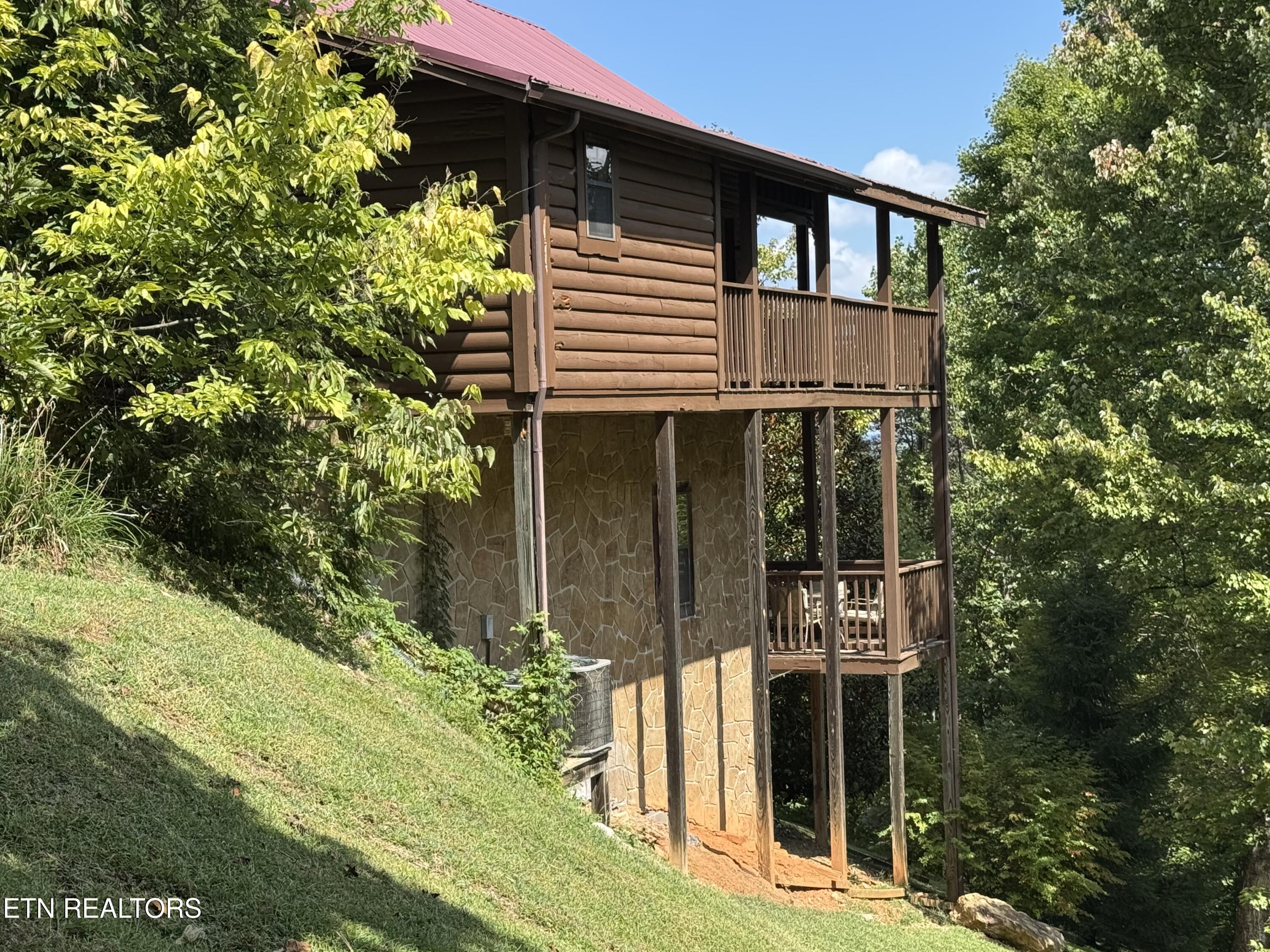 2409 Walnut Cove Way Sevierville TN 37862