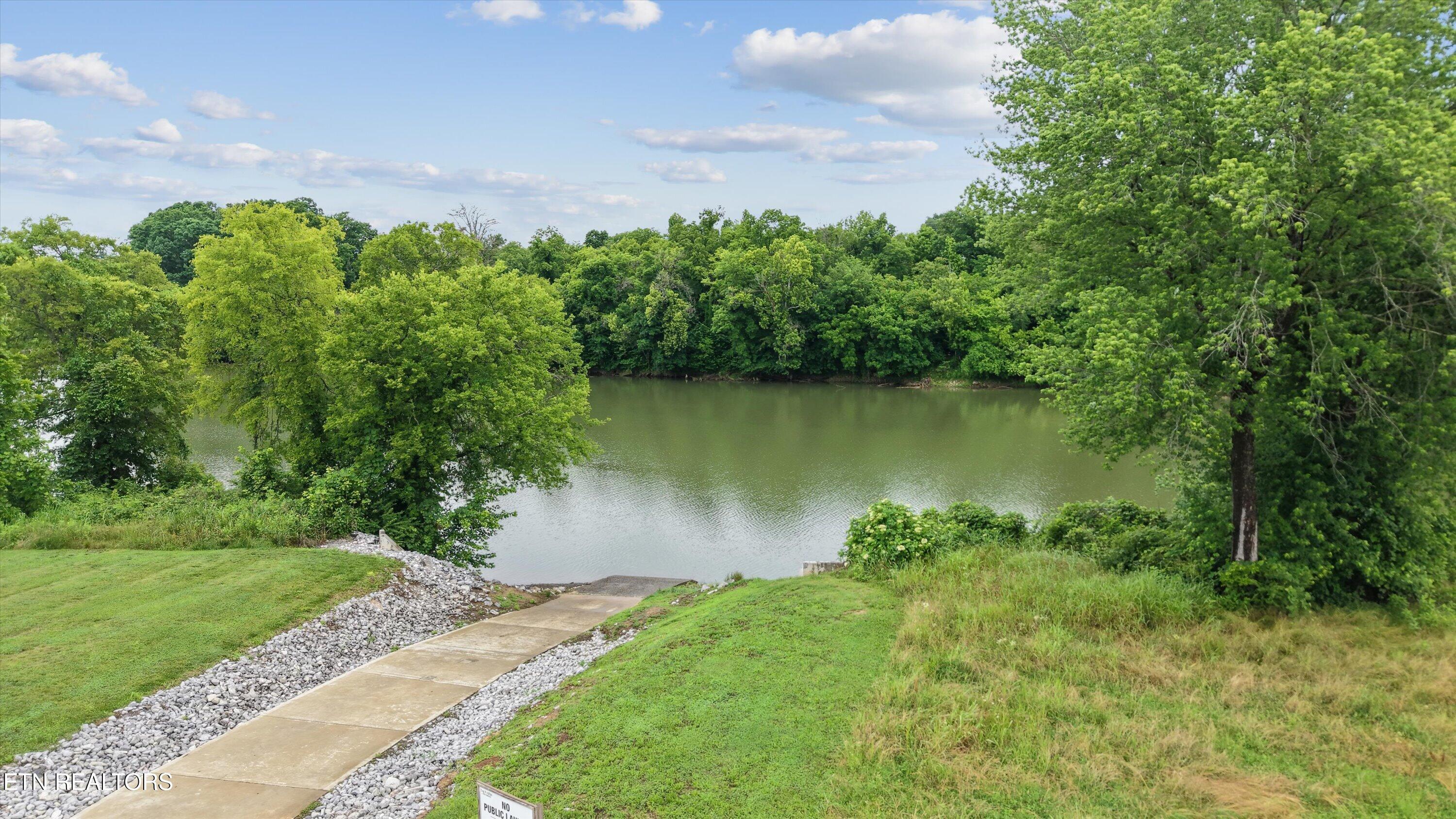 2119 Tributary Drive Sevierville TN 37876
