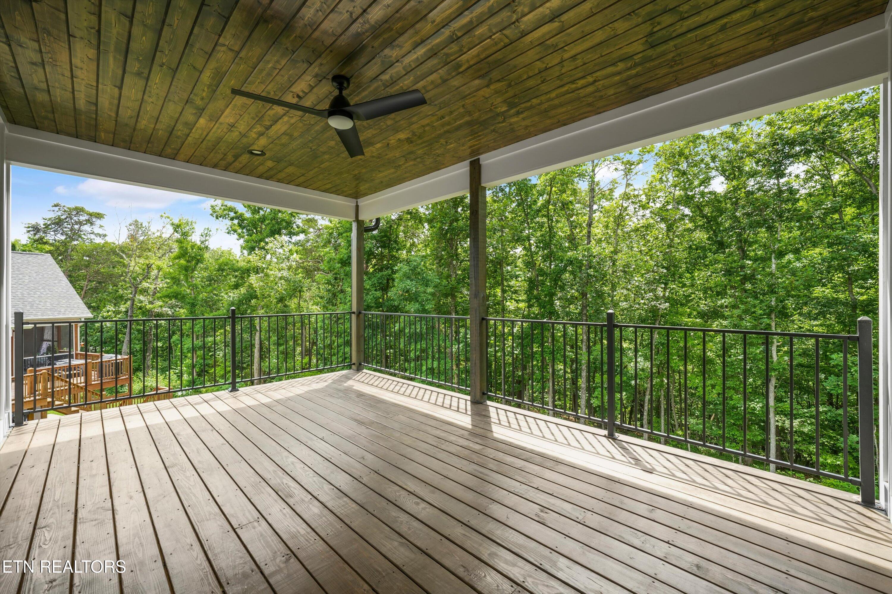 177 Elokwa Way Loudon TN 37774