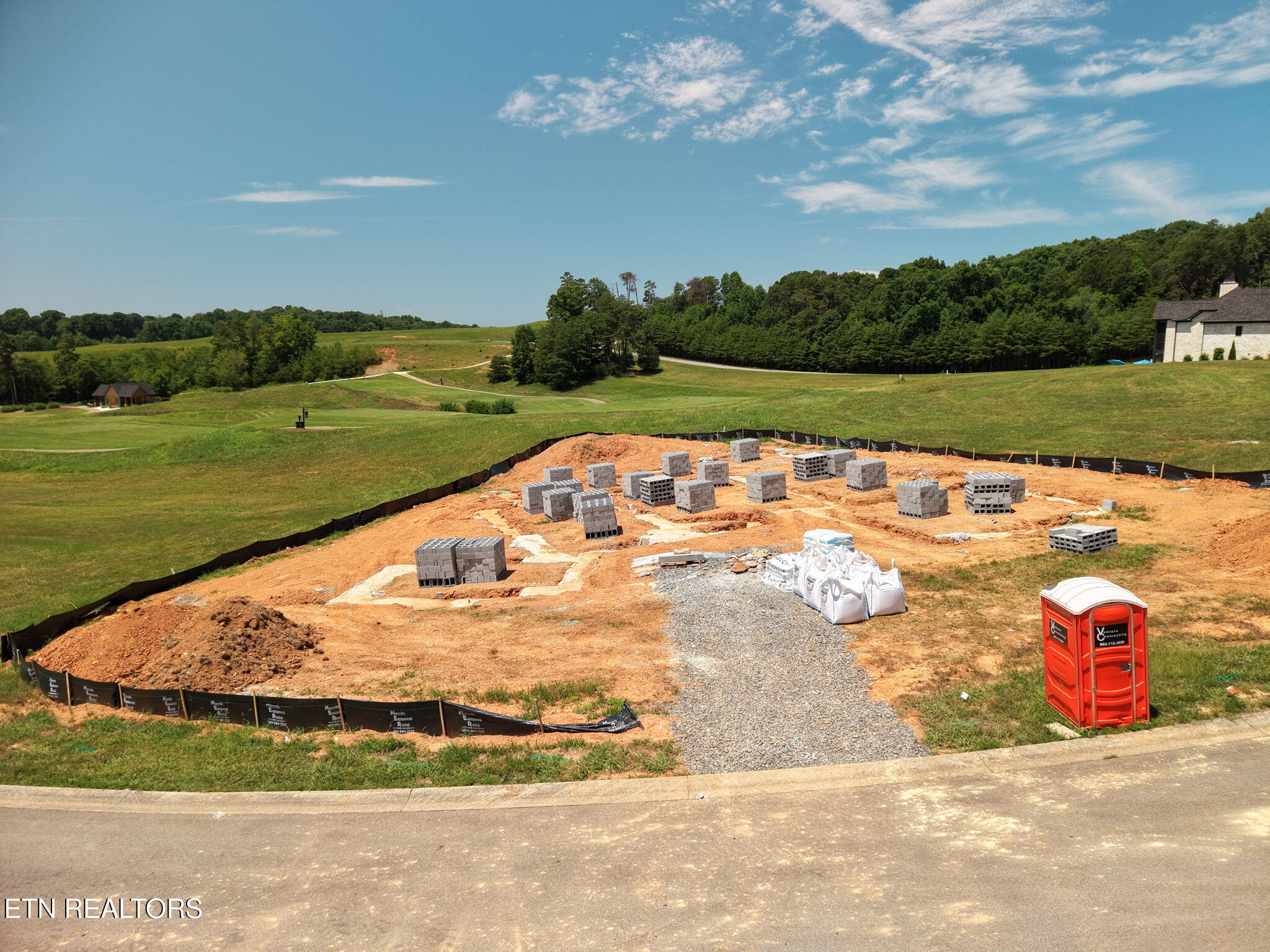 793 Navigator Drive Lenoir City TN 37772