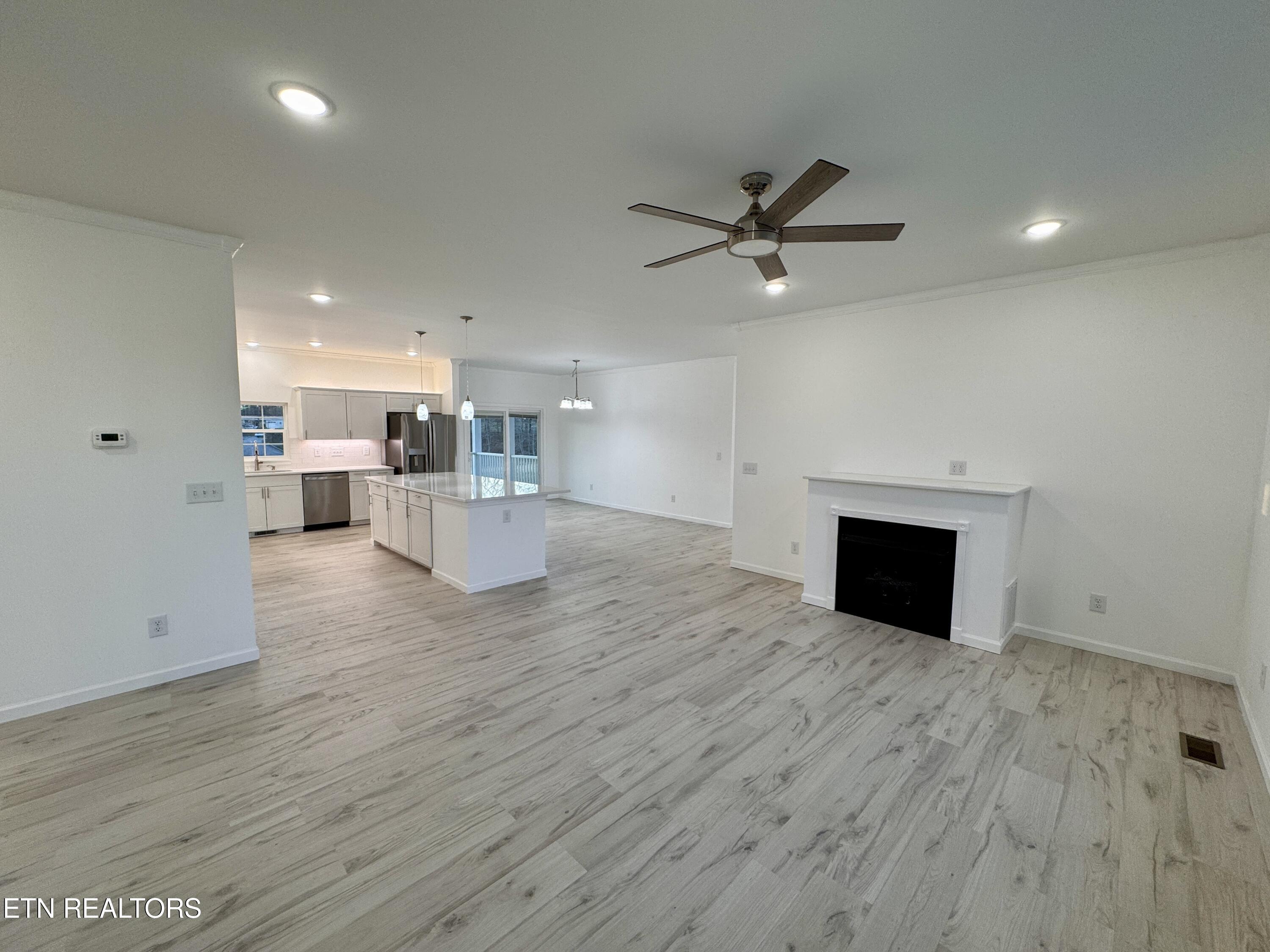 62 Whitson Lane Crossville TN 38572