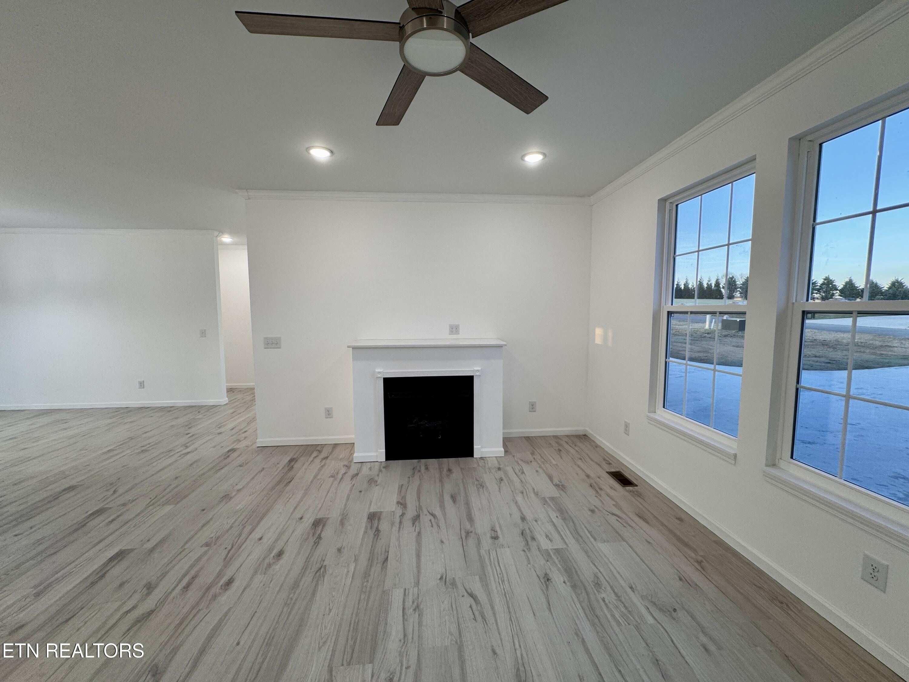 62 Whitson Lane Crossville TN 38572
