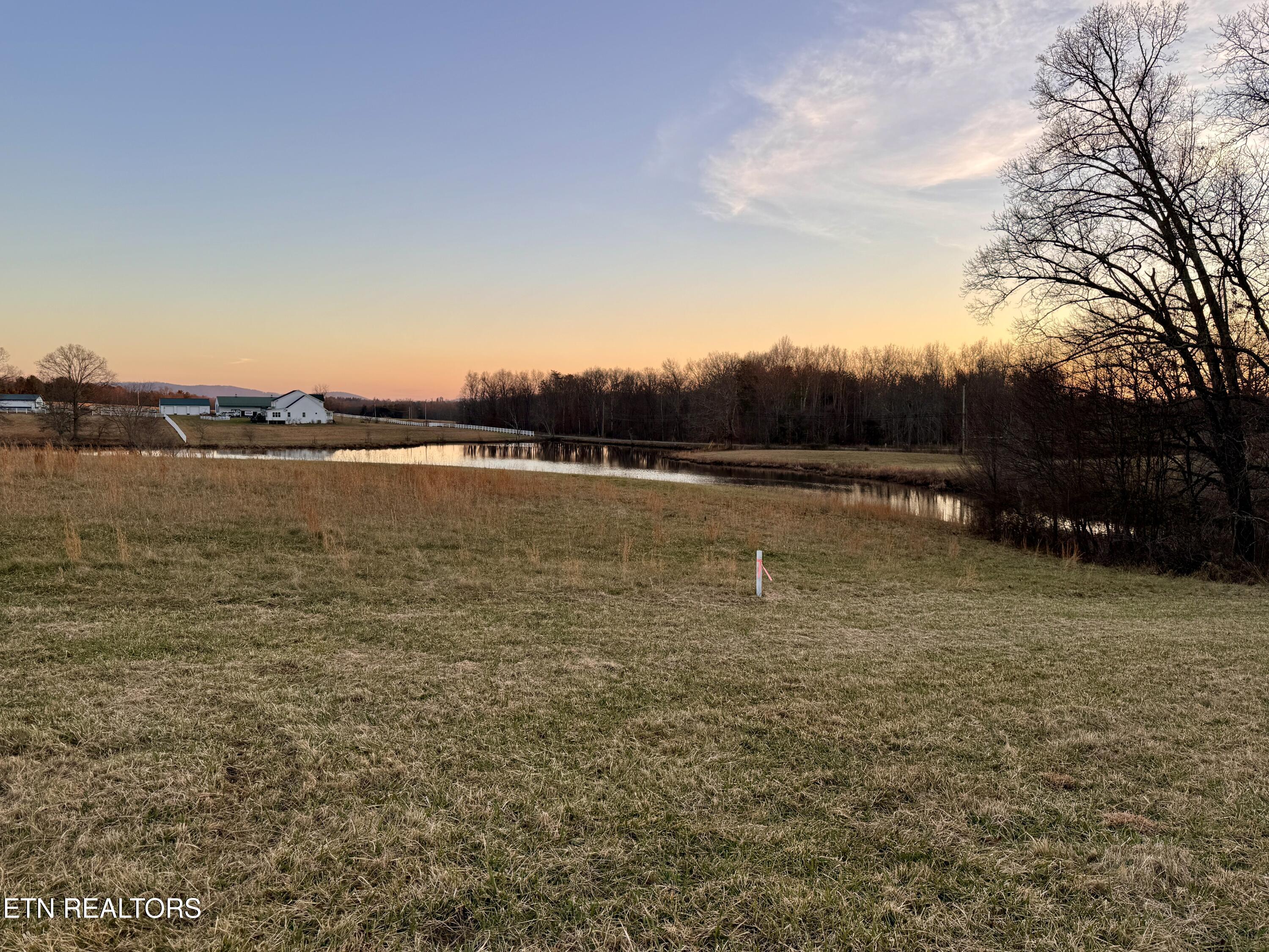 62 Whitson Lane Crossville TN 38572